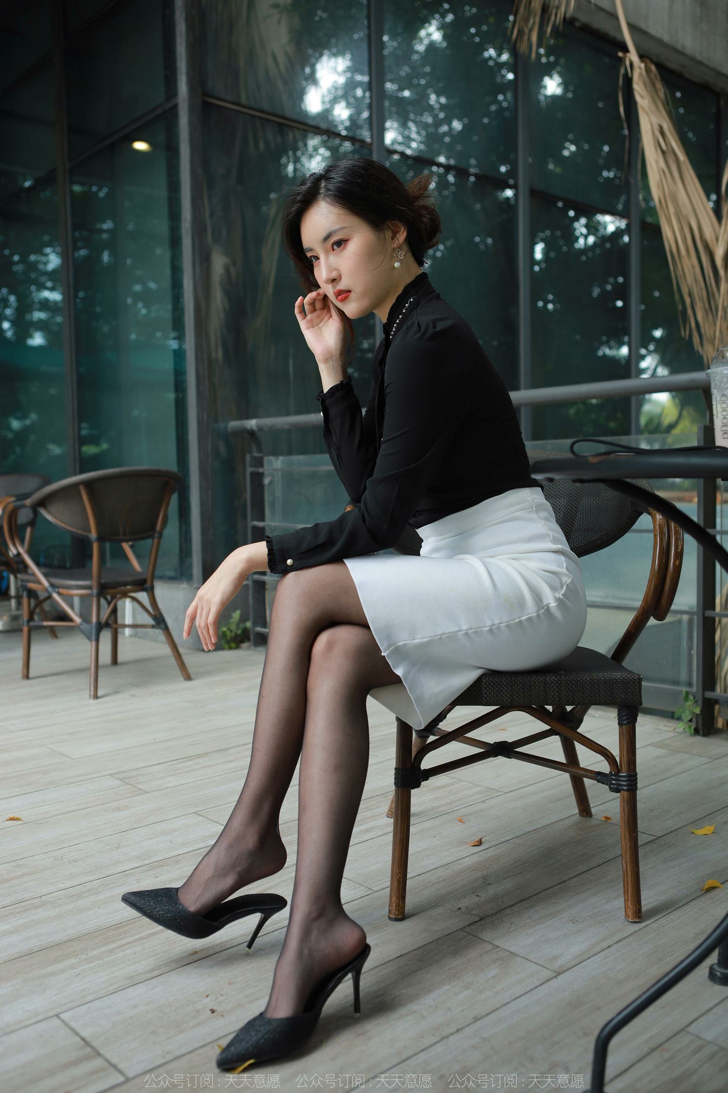 图片[16]-[IESS异思趣向] 耽丝 220413小宝的嘿丝黑衬衣 [81P] – 速更版-美库