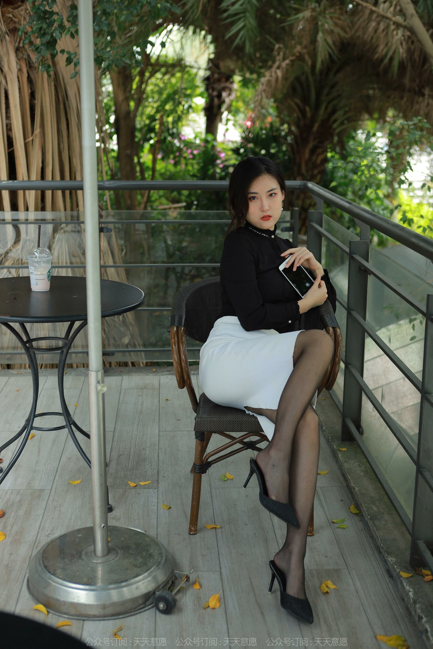 图片[44]-[IESS异思趣向] 耽丝 220413小宝的嘿丝黑衬衣 [81P] – 速更版-美库