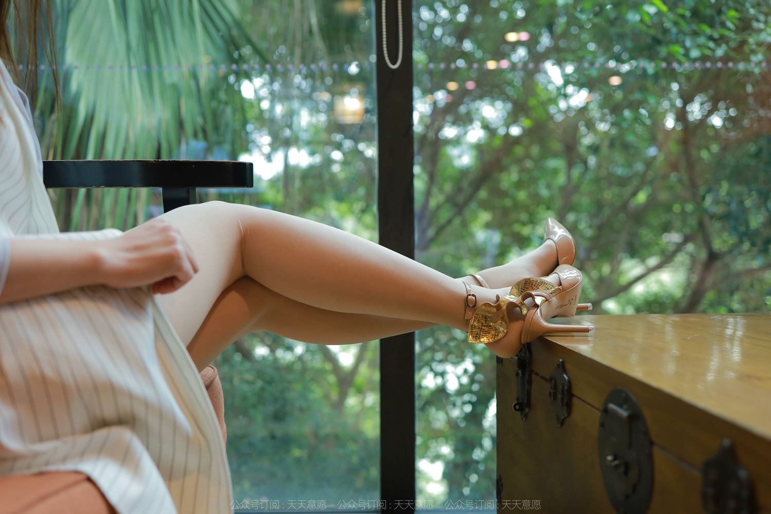 图片[28]-[IESS异思趣向] 耽丝 220414月佳人小婕 [90P] – 速更版-美库