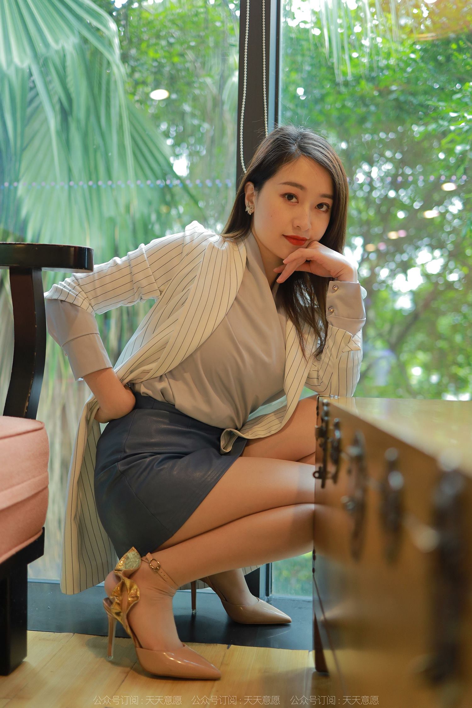 图片[40]-[IESS异思趣向] 耽丝 220414月佳人小婕 [90P] – 速更版-美库