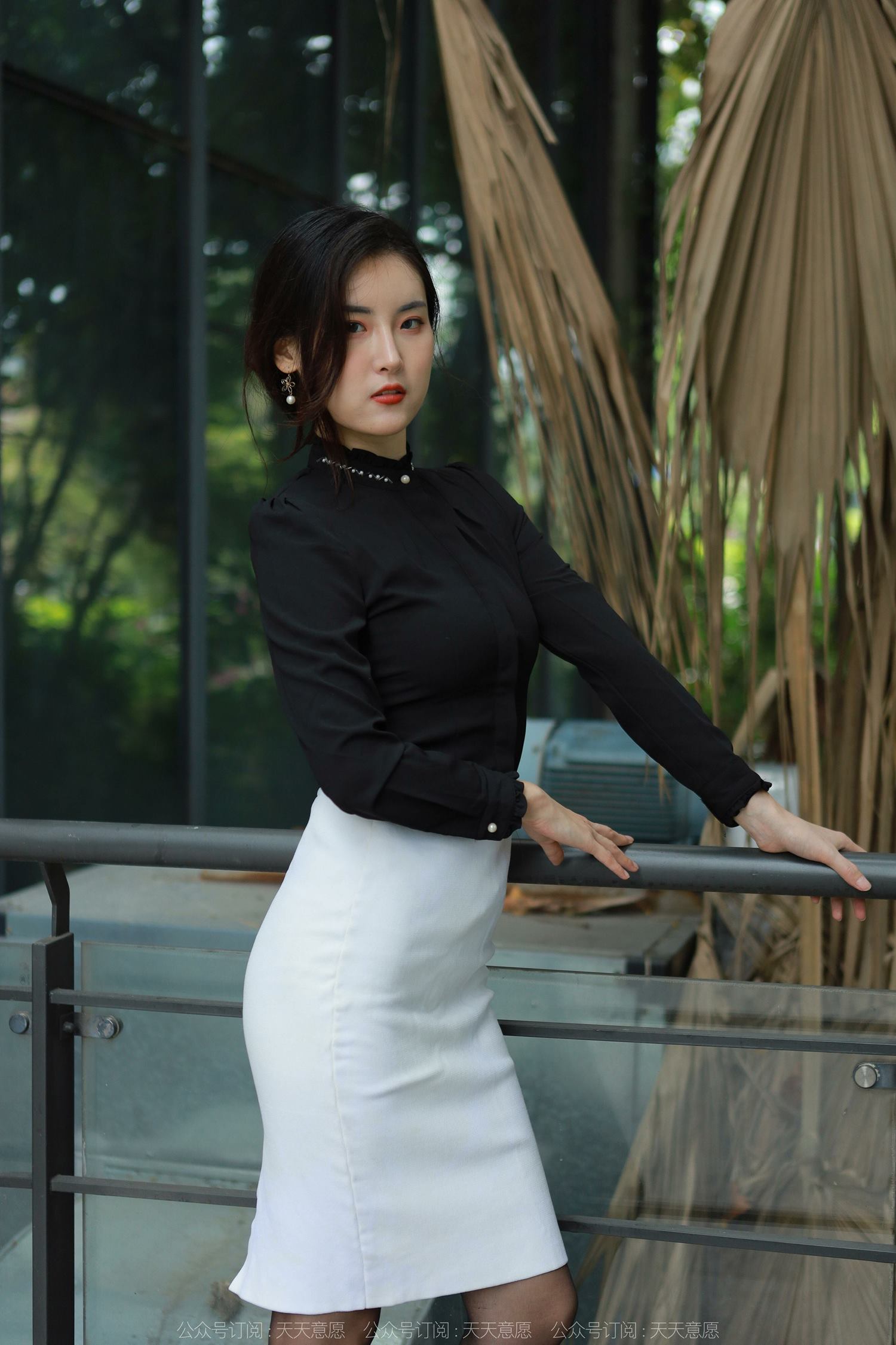 图片[82]-[IESS异思趣向] 耽丝 220413小宝的嘿丝黑衬衣 [81P] – 速更版-美库