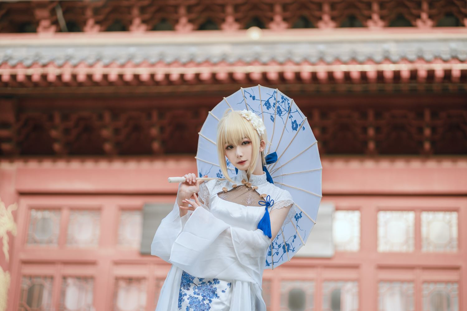 图片[18]-网紅Coser@封疆疆v Saber旗袍 [34P] – 速更版-美库