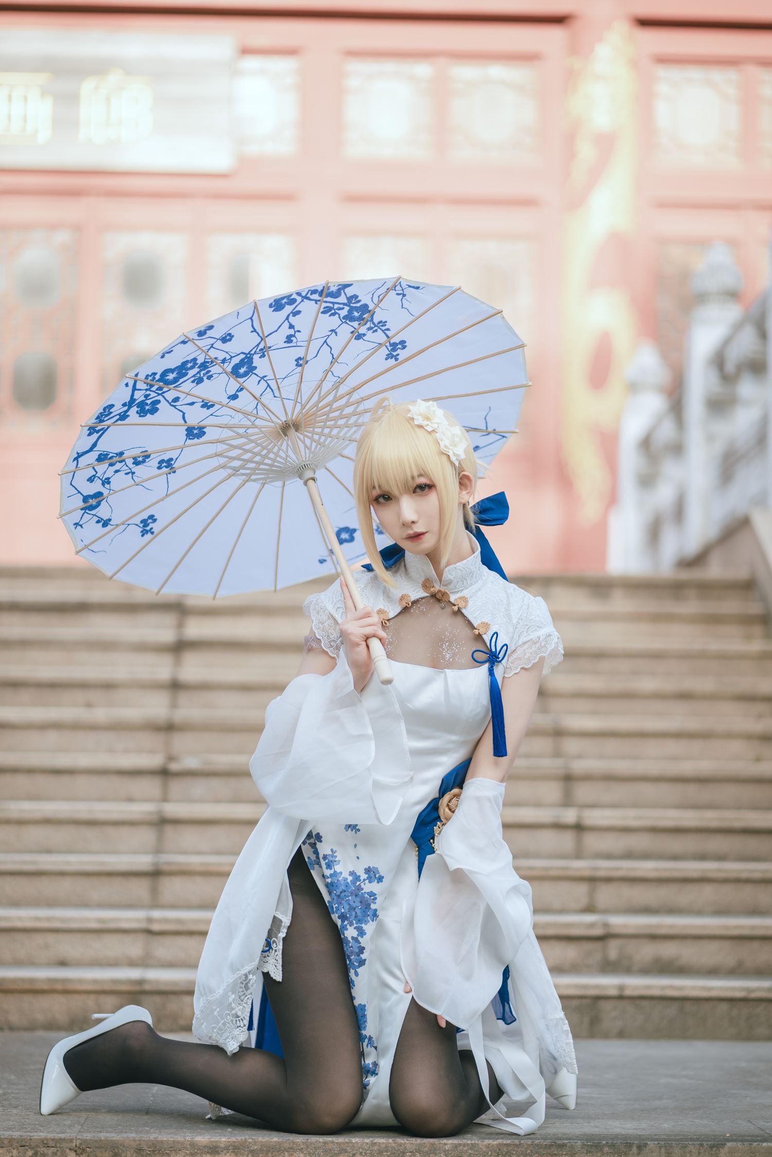 图片[25]-网紅Coser@封疆疆v Saber旗袍 [34P] – 速更版-美库