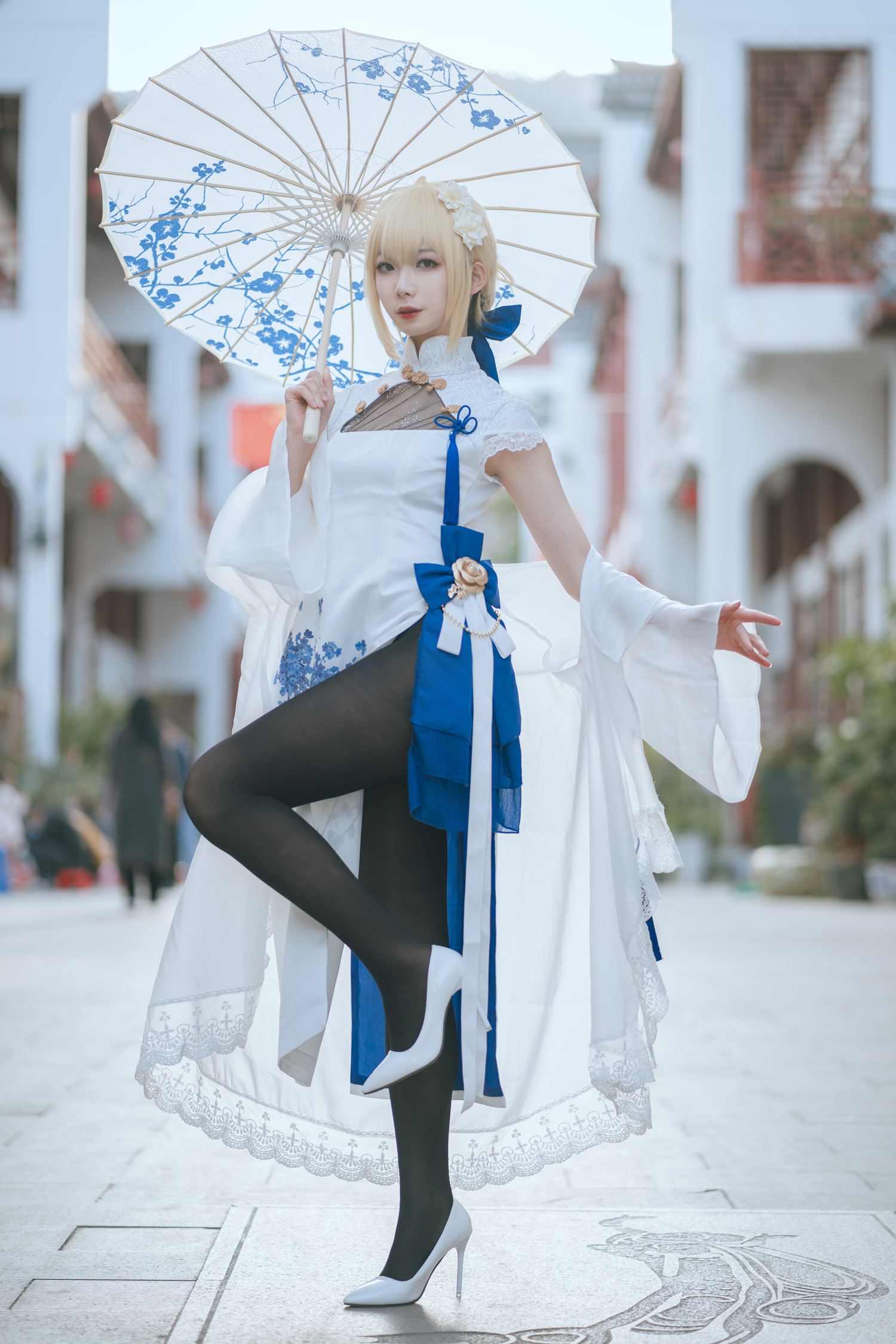 图片[33]-网紅Coser@封疆疆v Saber旗袍 [34P] – 速更版-美库