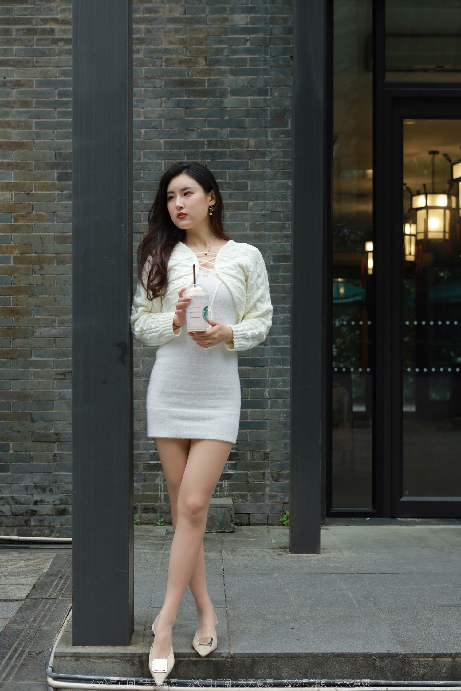 图片[33]-[IESS异思趣向] 耽丝 220419小宝的白色包臀裙 [87P] – 速更版-美库