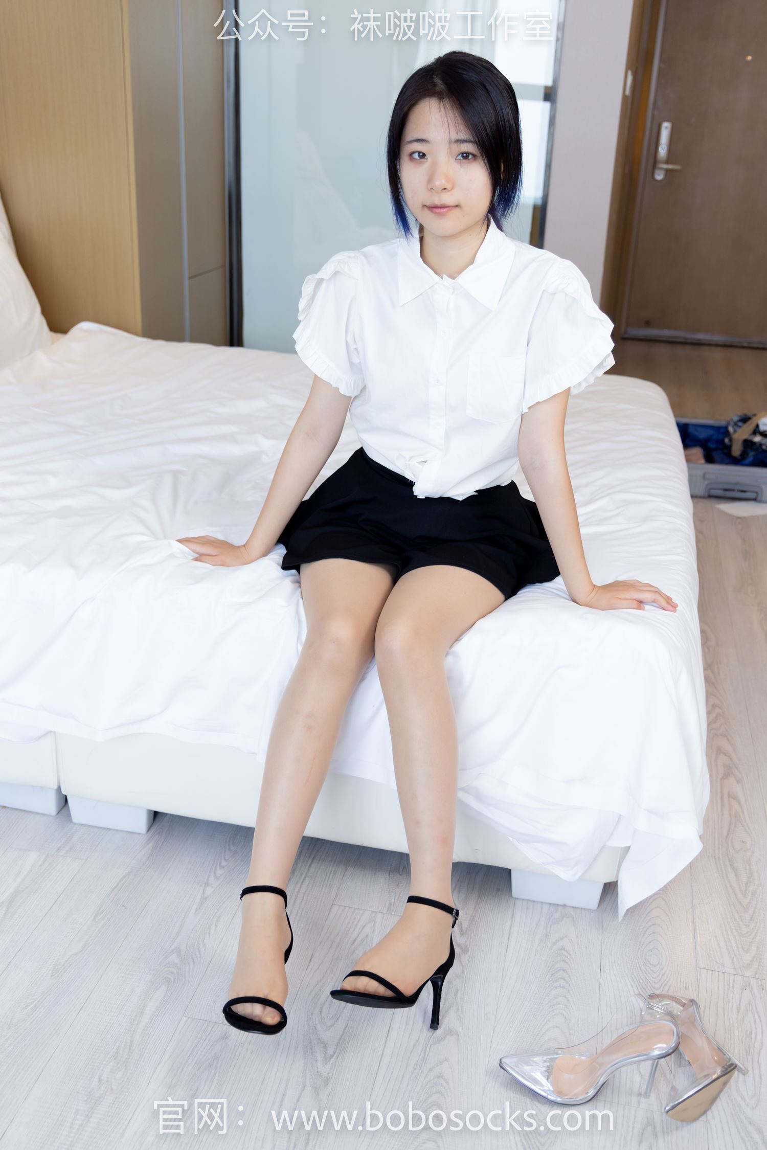 图片[33]-[BoBoSocks袜啵啵]NO.116 小淳-两双高跟鞋、肉丝、裸足[146P] – 速更版-美库