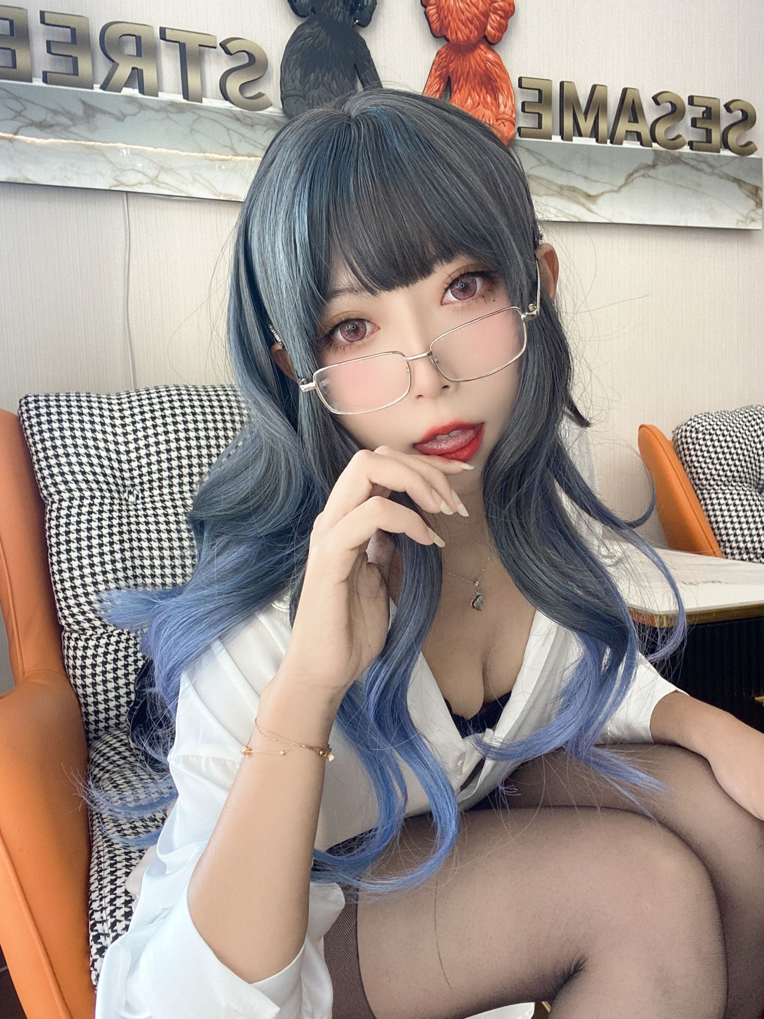 图片[14]-动漫博主Money冷冷  白衬衫 [34P] – 速更版-美库