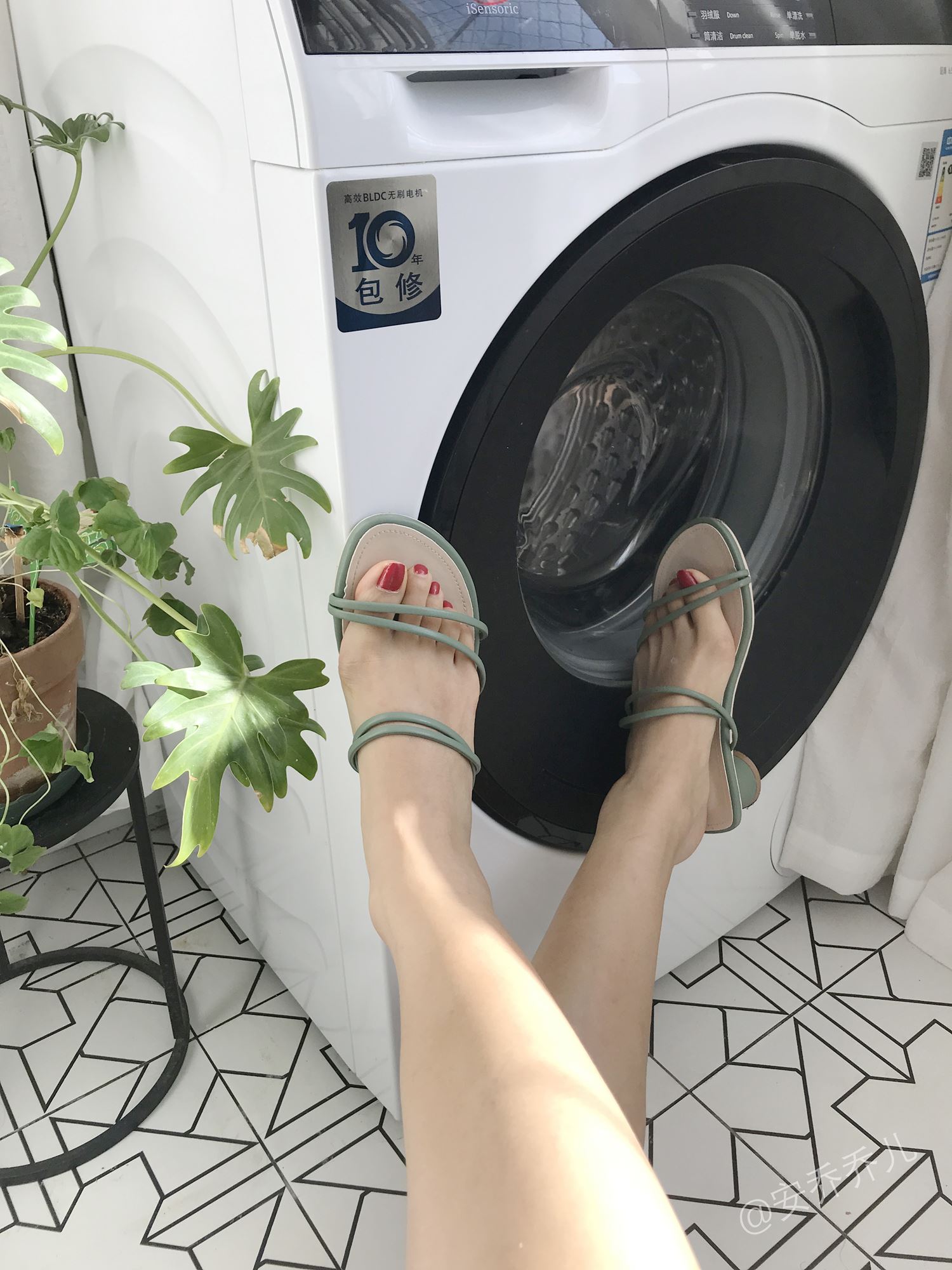 图片[98]-安乔乔儿(Nia乔乔) 阳台洗衣房[104P] – 速更版-美库