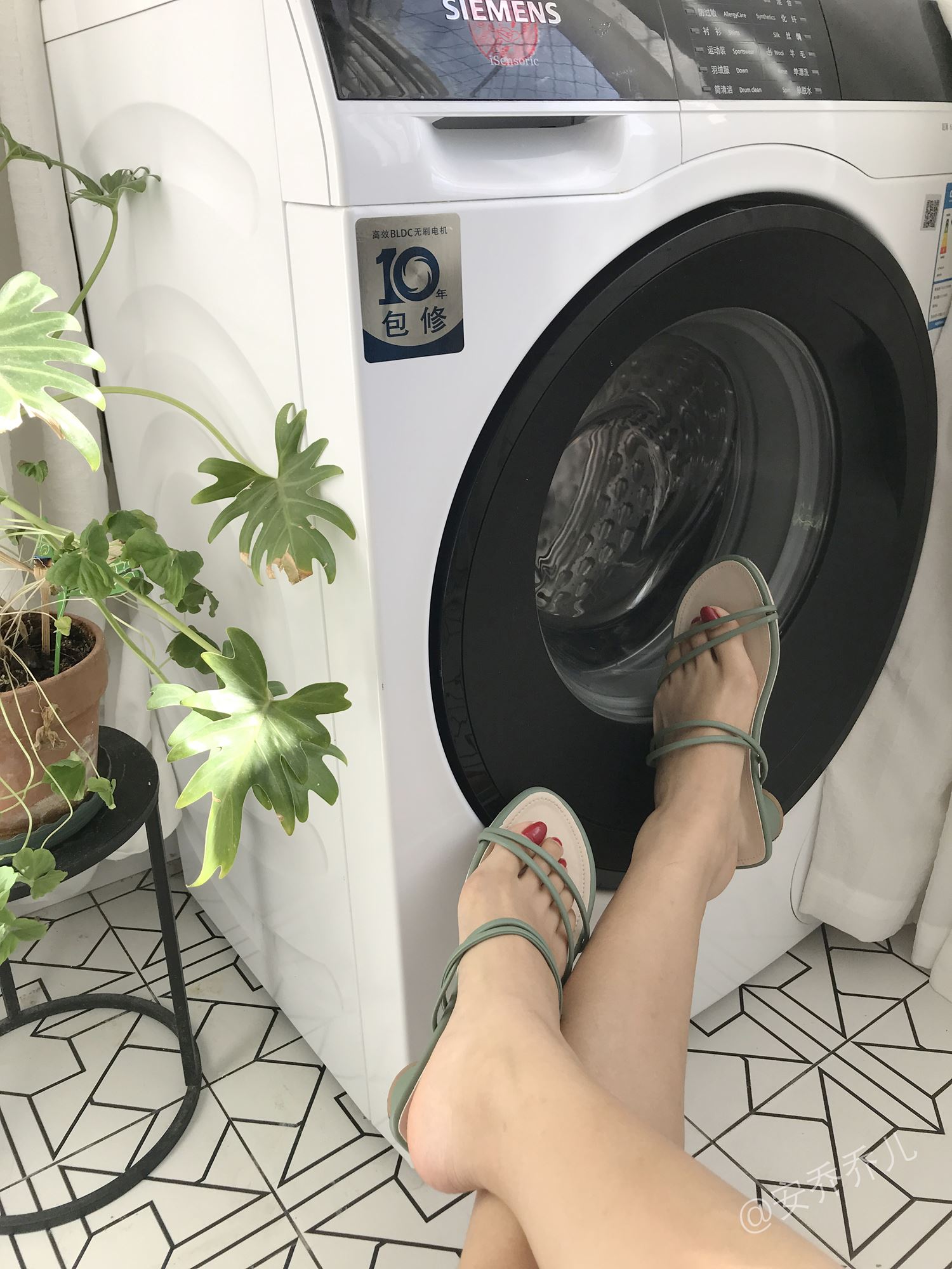 图片[99]-安乔乔儿(Nia乔乔) 阳台洗衣房[104P] – 速更版-美库