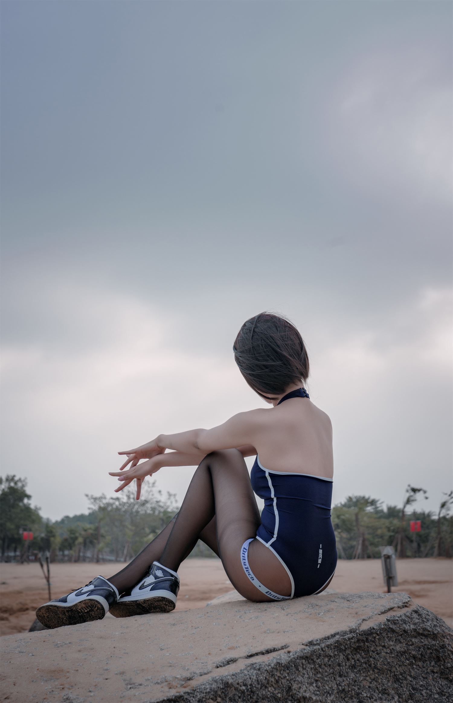 图片[17]-轩萧学姐 – 沙滩竞泳[45P] – 速更版-美库