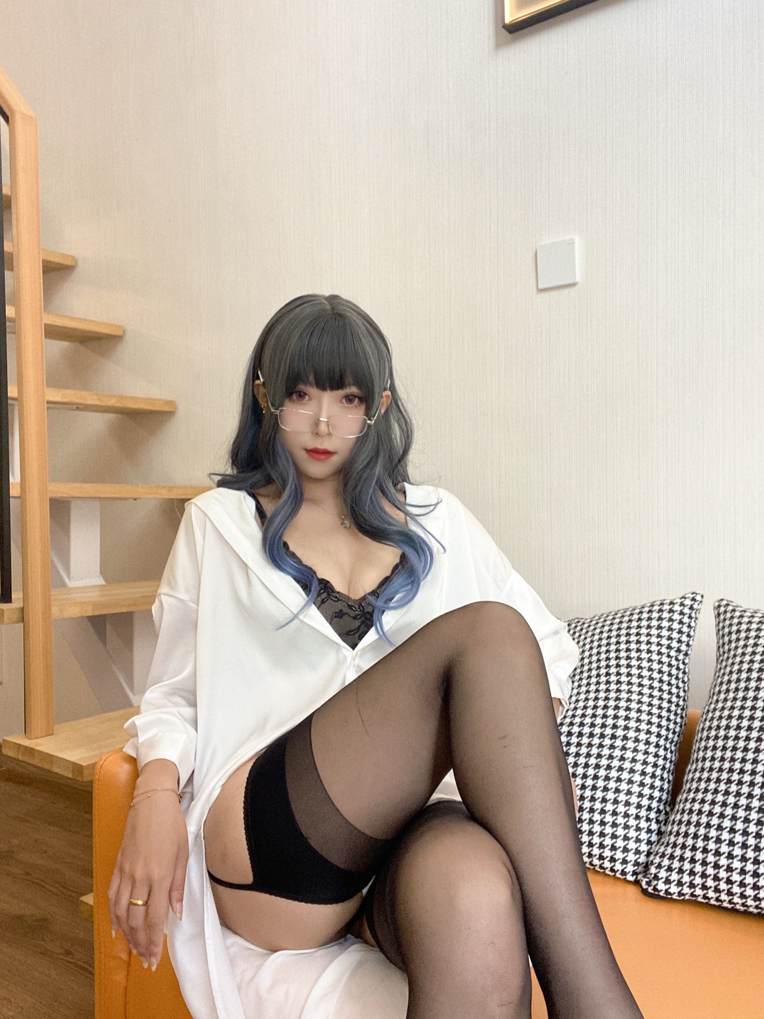 图片[31]-动漫博主Money冷冷  白衬衫 [34P] – 速更版-美库