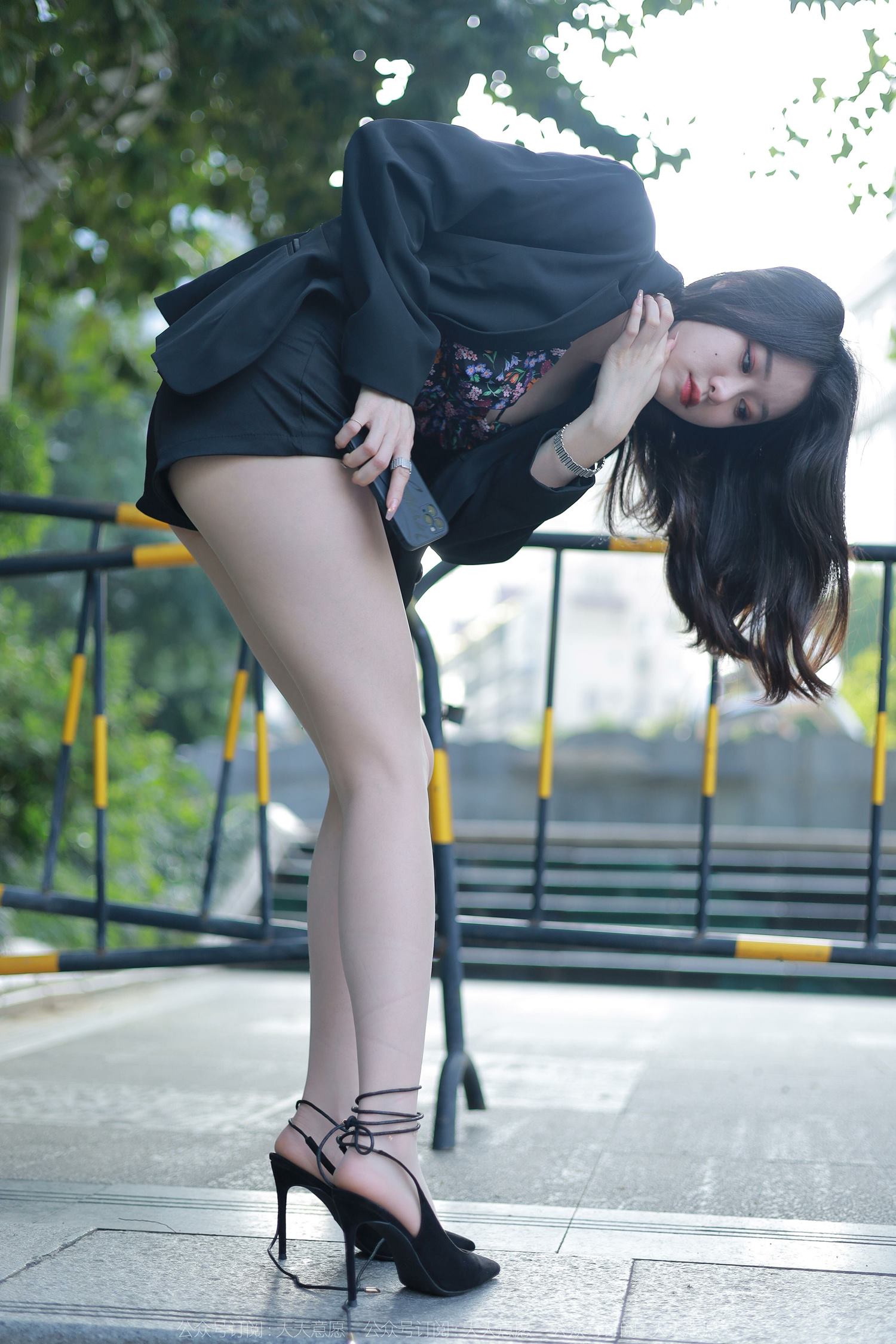 图片[42]-[IESS异思趣向] 耽丝 220422美腿天花板 [79P] – 速更版-美库