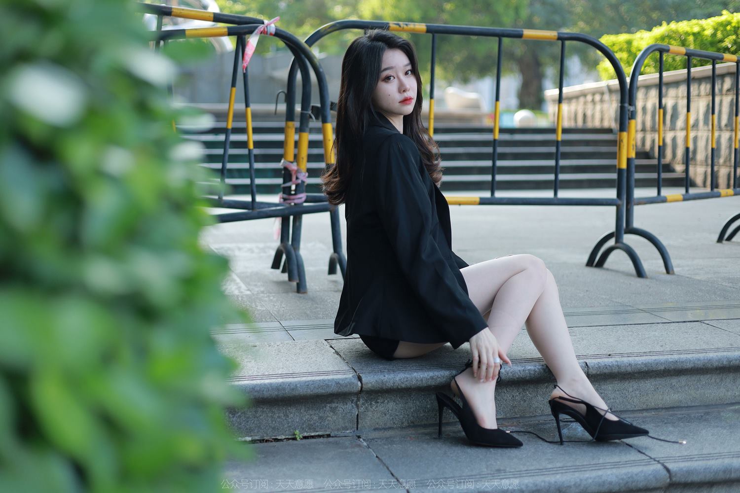 图片[46]-[IESS异思趣向] 耽丝 220422美腿天花板 [79P] – 速更版-美库