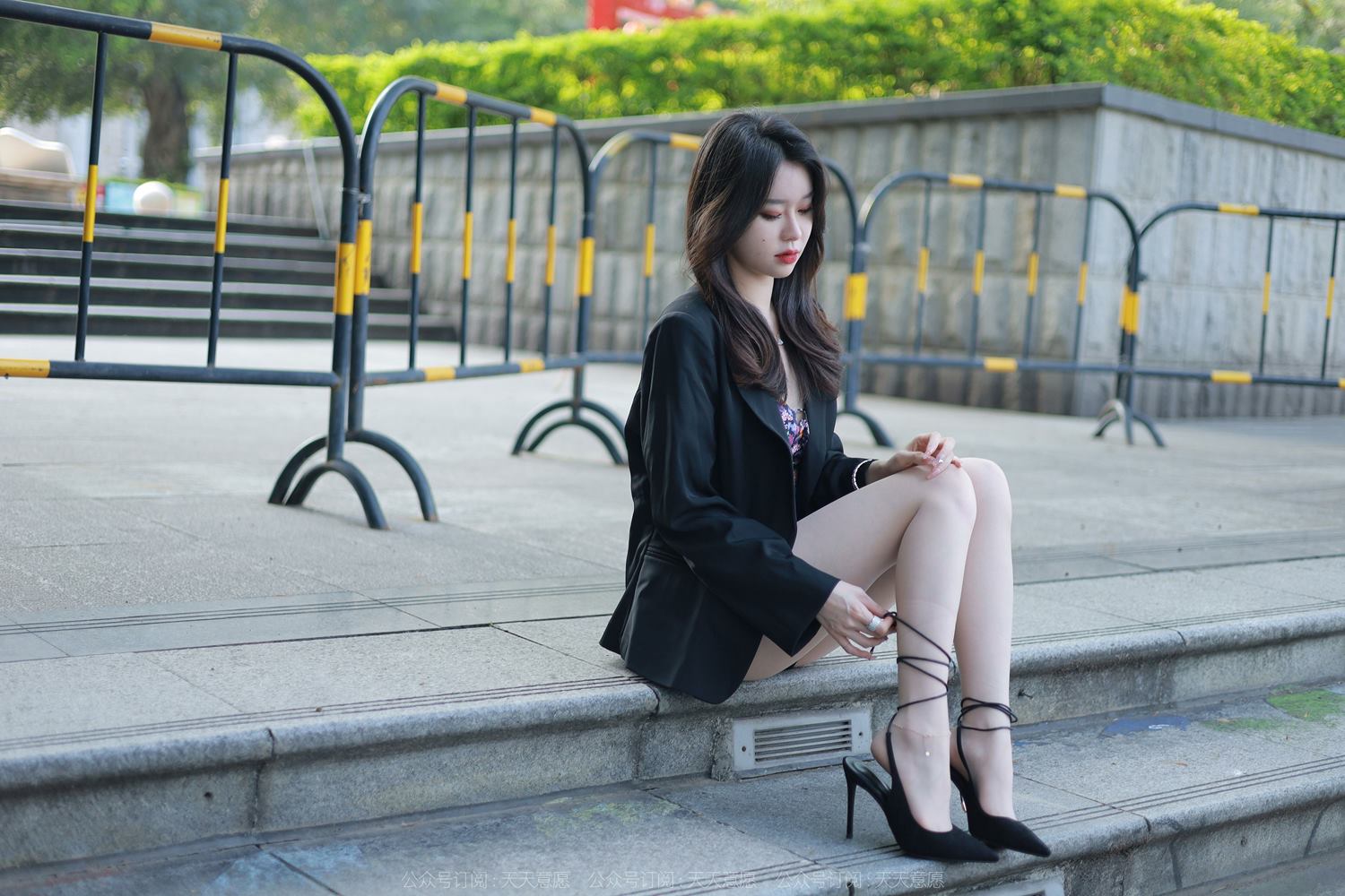 图片[79]-[IESS异思趣向] 耽丝 220422美腿天花板 [79P] – 速更版-美库