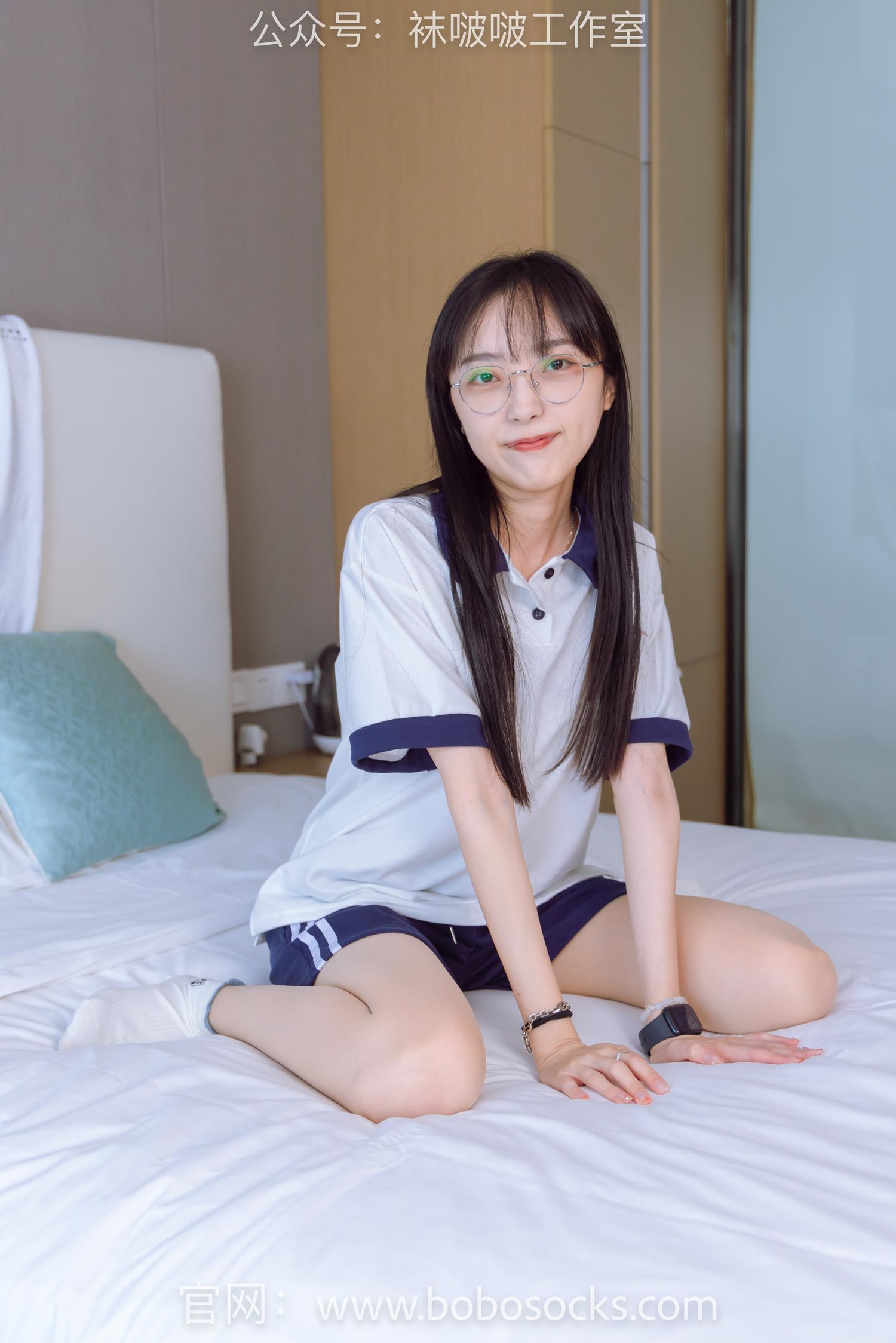 图片[26]-[BoBoSocks袜啵啵]NO.118 稚予-运动鞋、白棉袜、肉丝、踩小熊玩偶[140P] – 速更版-美库