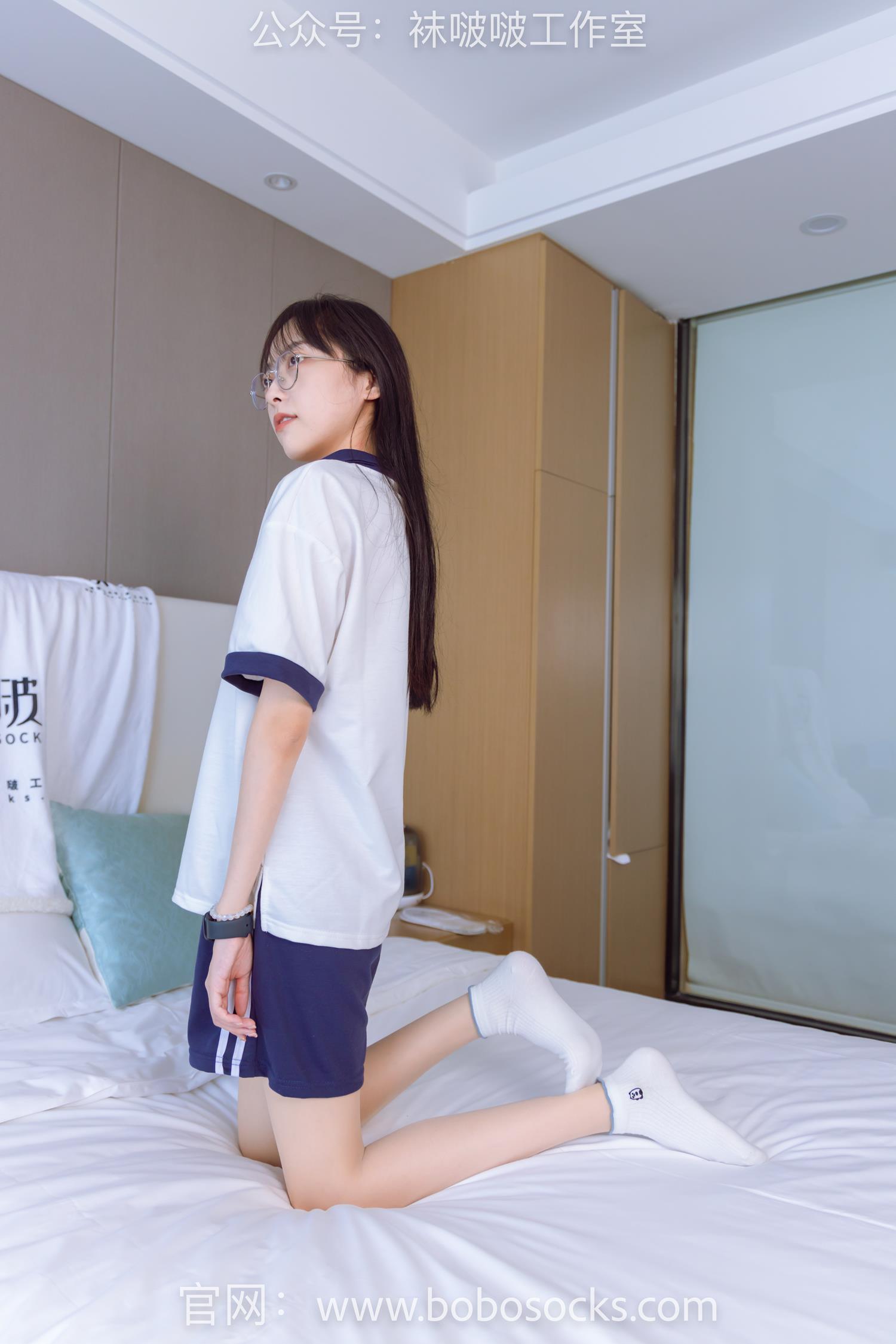 图片[50]-[BoBoSocks袜啵啵]NO.118 稚予-运动鞋、白棉袜、肉丝、踩小熊玩偶[140P] – 速更版-美库