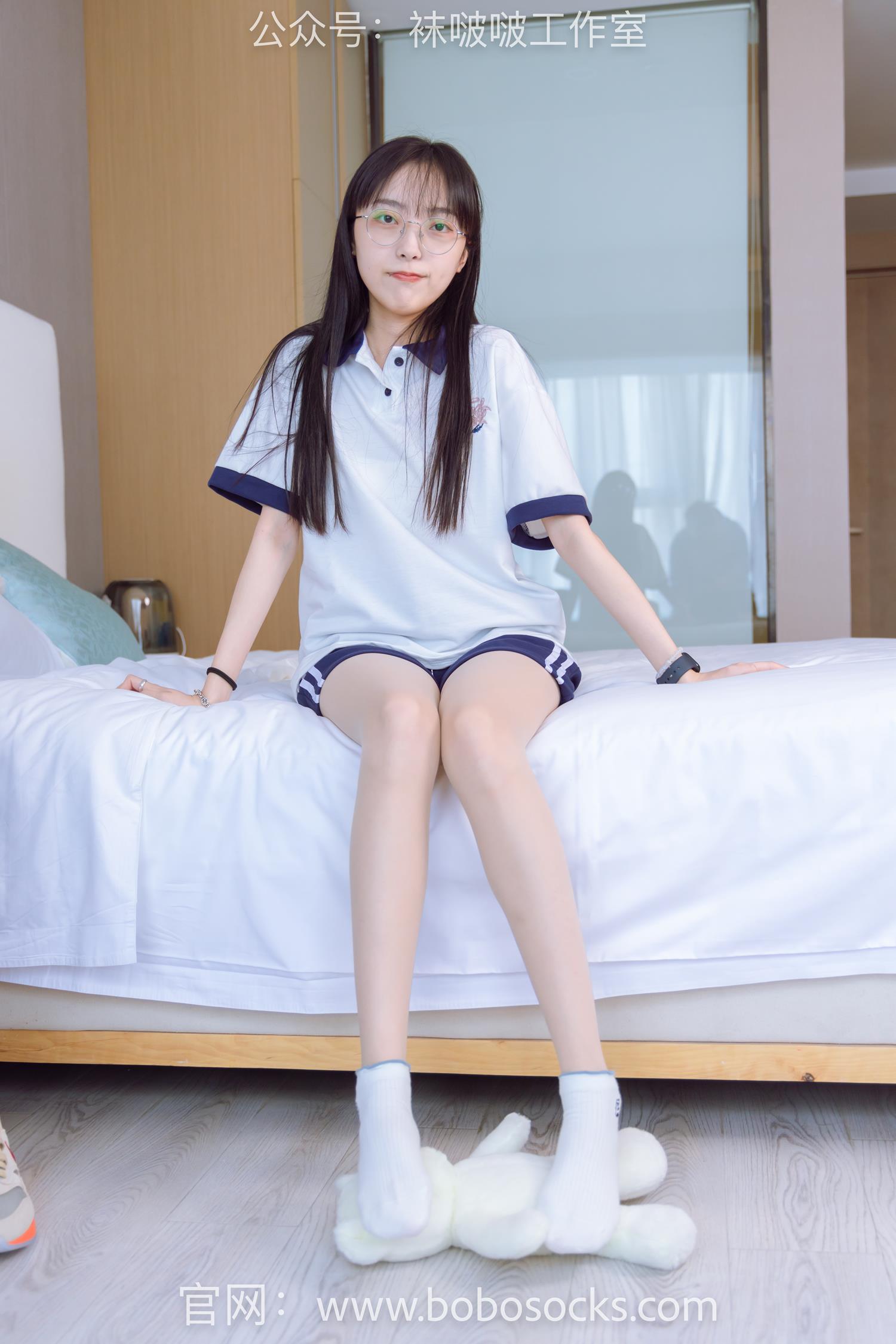 图片[61]-[BoBoSocks袜啵啵]NO.118 稚予-运动鞋、白棉袜、肉丝、踩小熊玩偶[140P] – 速更版-美库