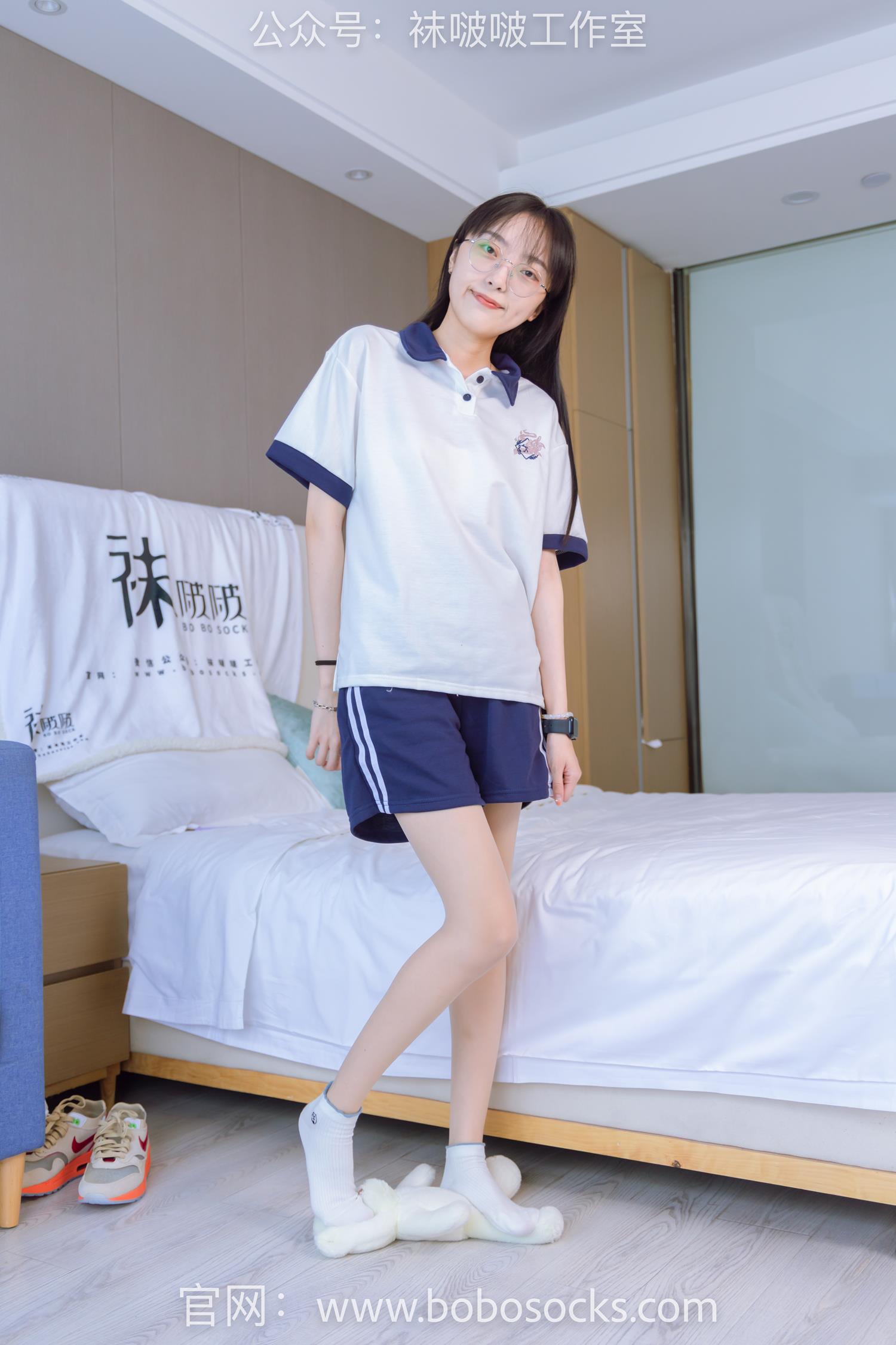 图片[71]-[BoBoSocks袜啵啵]NO.118 稚予-运动鞋、白棉袜、肉丝、踩小熊玩偶[140P] – 速更版-美库