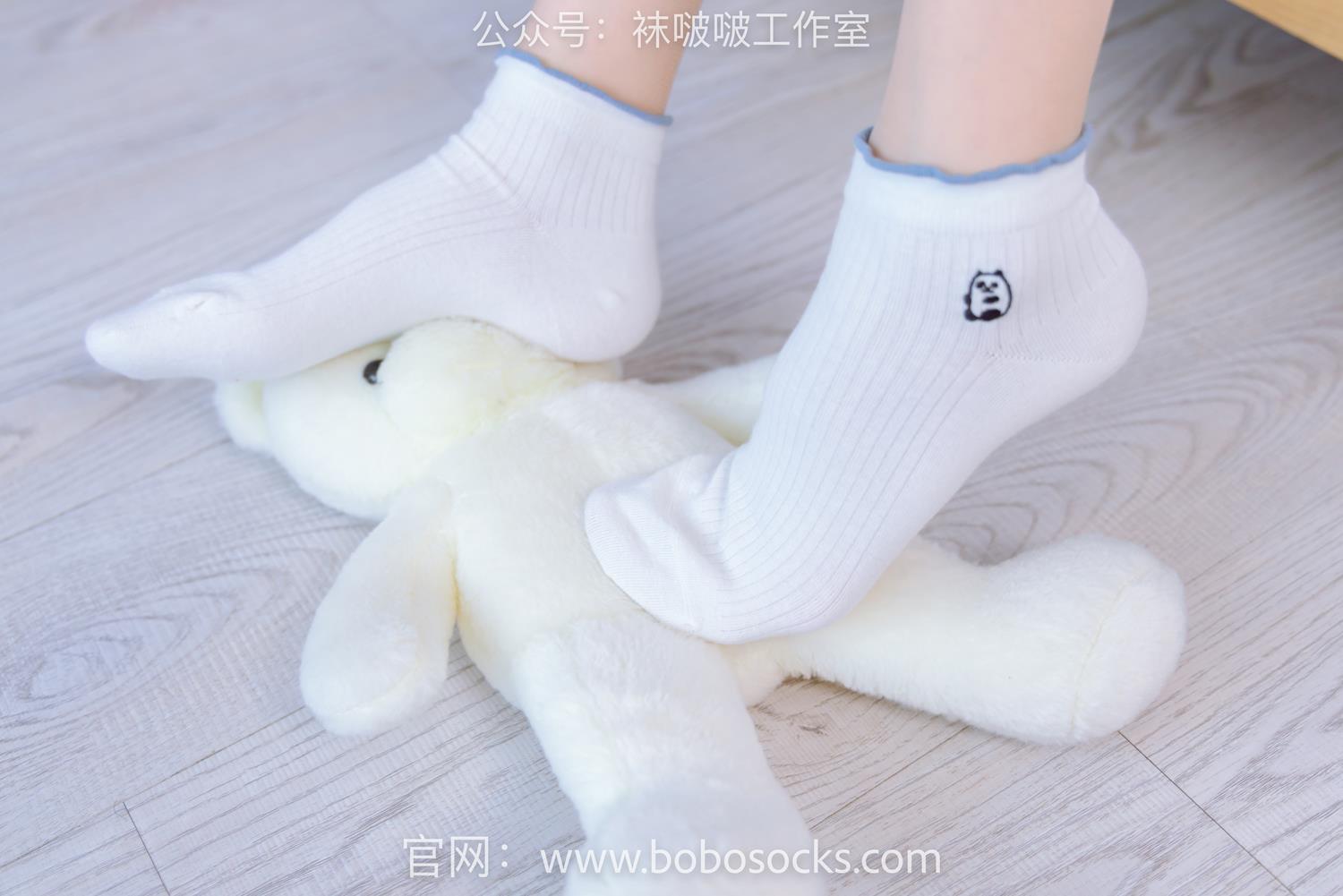 图片[74]-[BoBoSocks袜啵啵]NO.118 稚予-运动鞋、白棉袜、肉丝、踩小熊玩偶[140P] – 速更版-美库