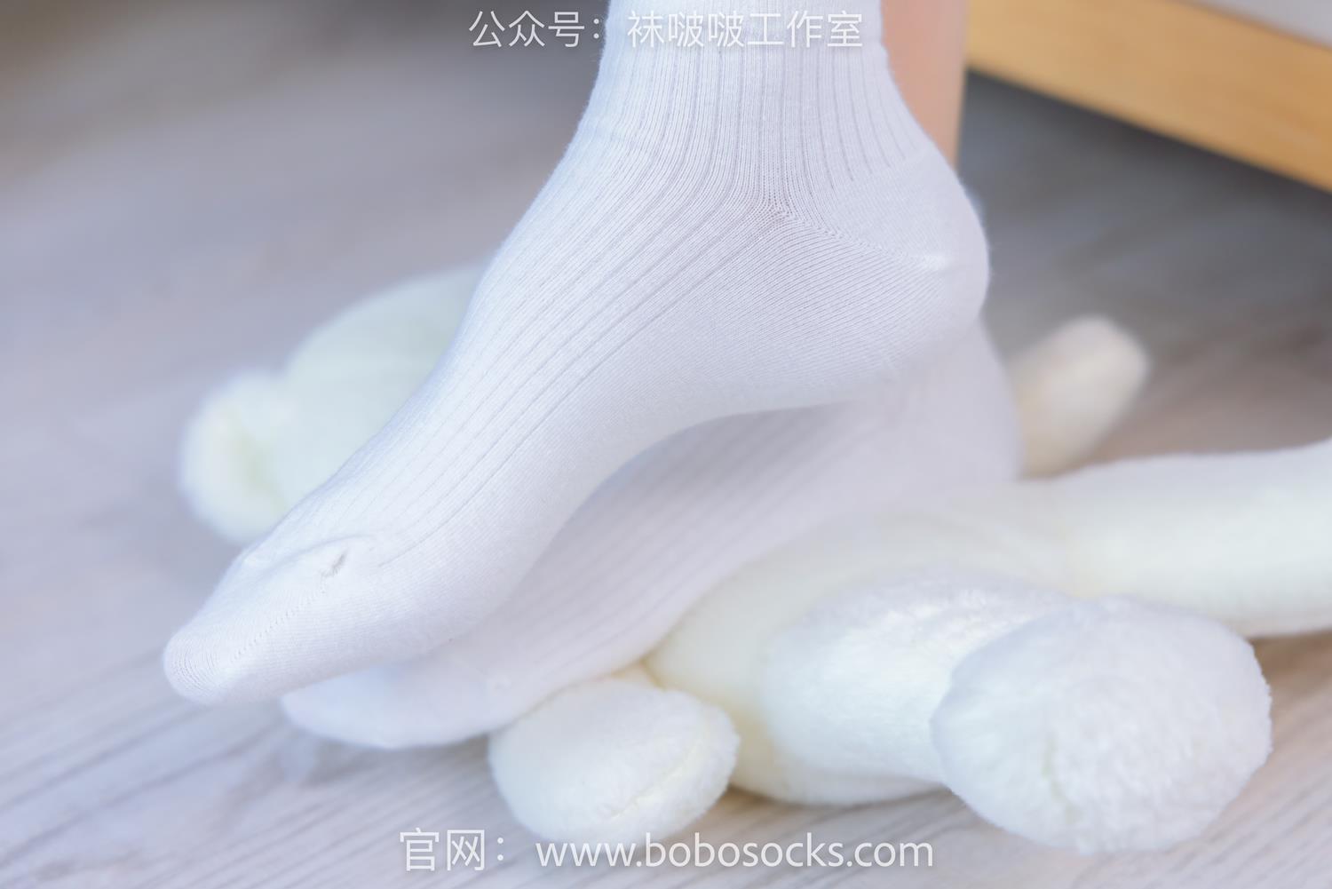 图片[82]-[BoBoSocks袜啵啵]NO.118 稚予-运动鞋、白棉袜、肉丝、踩小熊玩偶[140P] – 速更版-美库