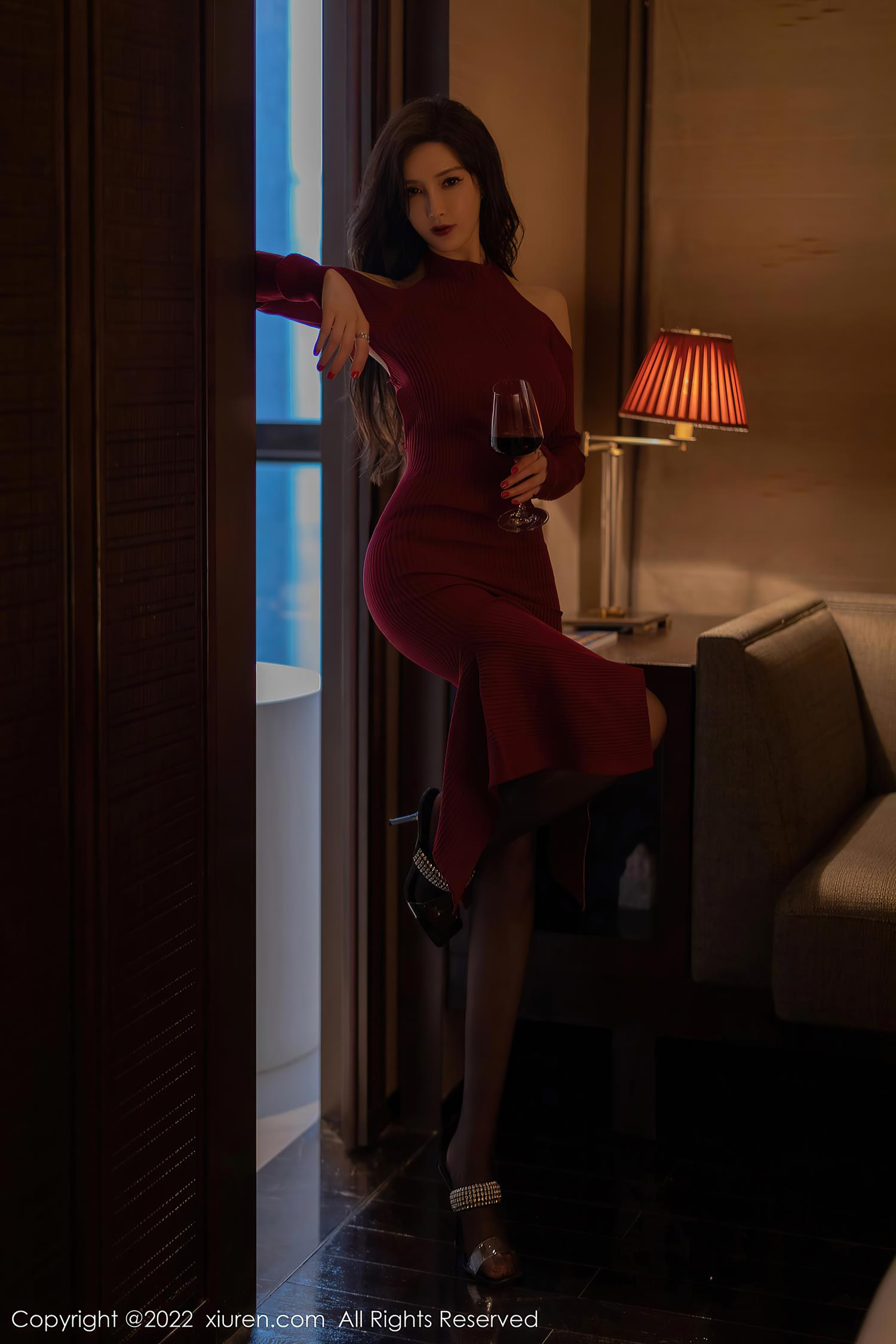 图片[10]-[Xiuren秀人网]2022.07.22 NO.5323 奶瓶土肥圆矮挫丑黑穷[41+1P] – 速更版-美库