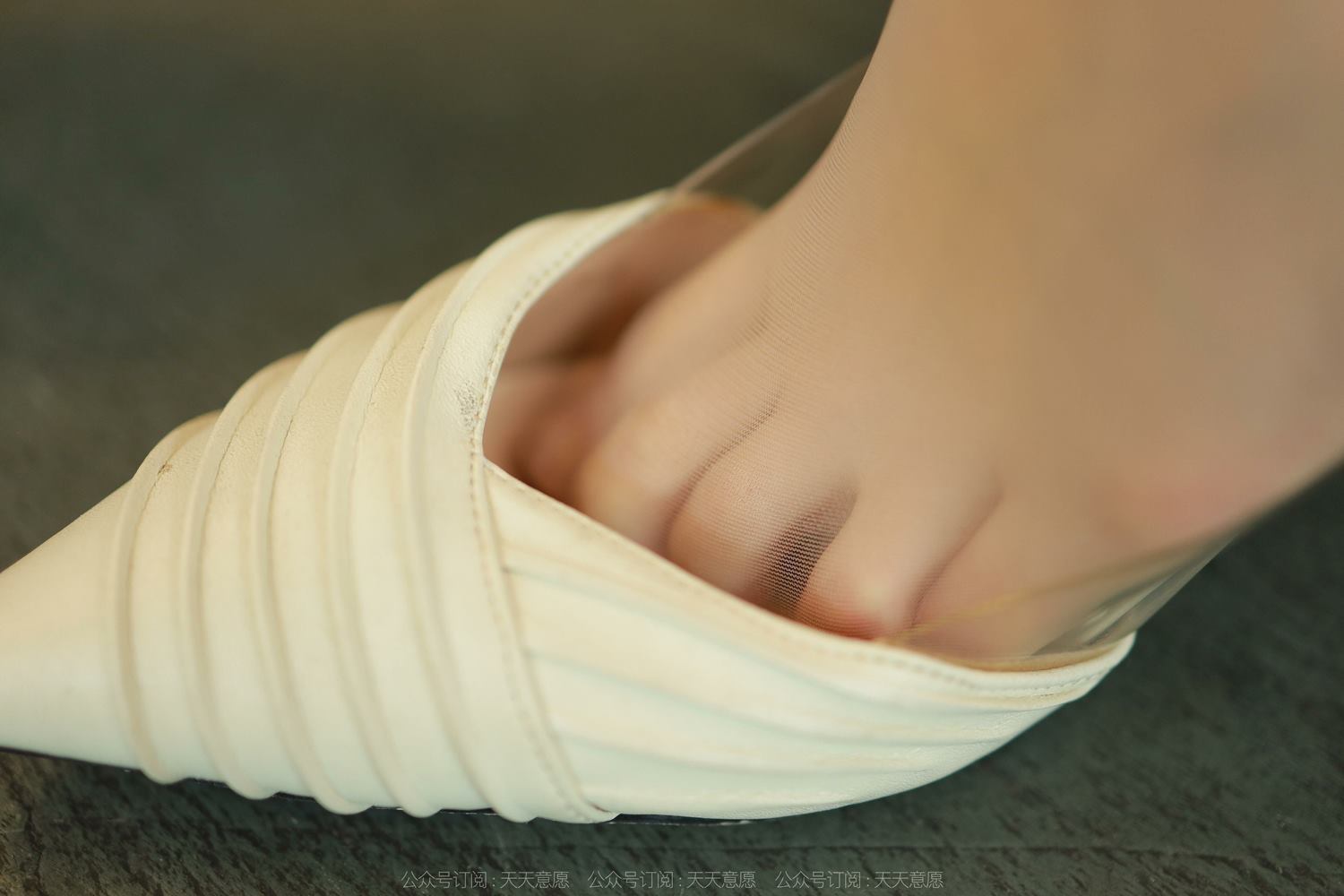 图片[43]-[IESS异思趣向] 耽丝 220425九妹的甜甜笑容 [77P] – 速更版-美库