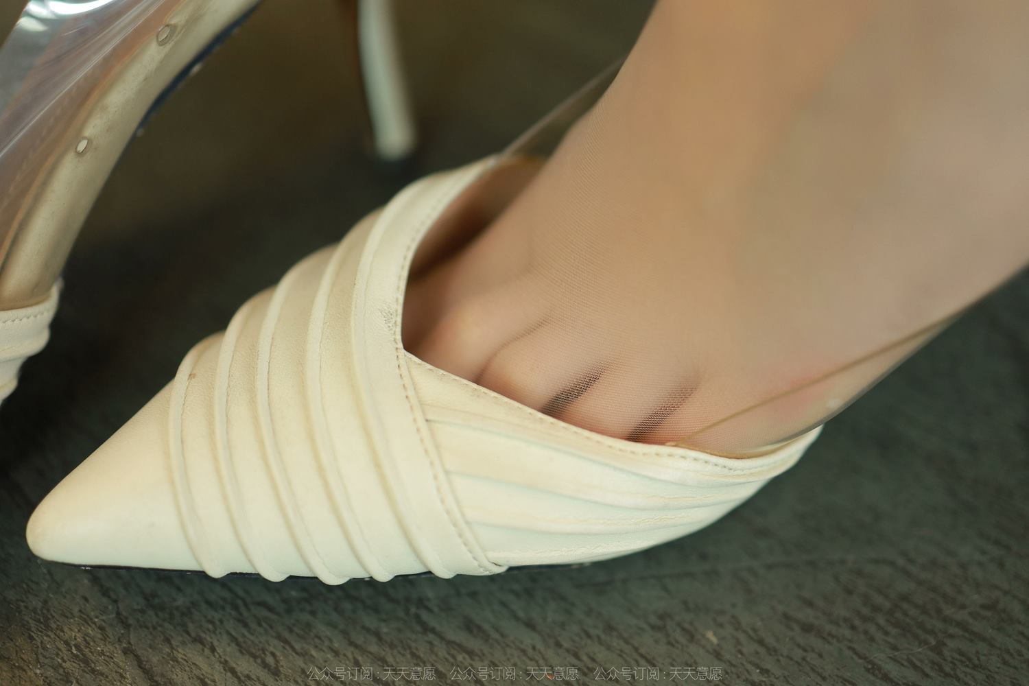 图片[44]-[IESS异思趣向] 耽丝 220425九妹的甜甜笑容 [77P] – 速更版-美库