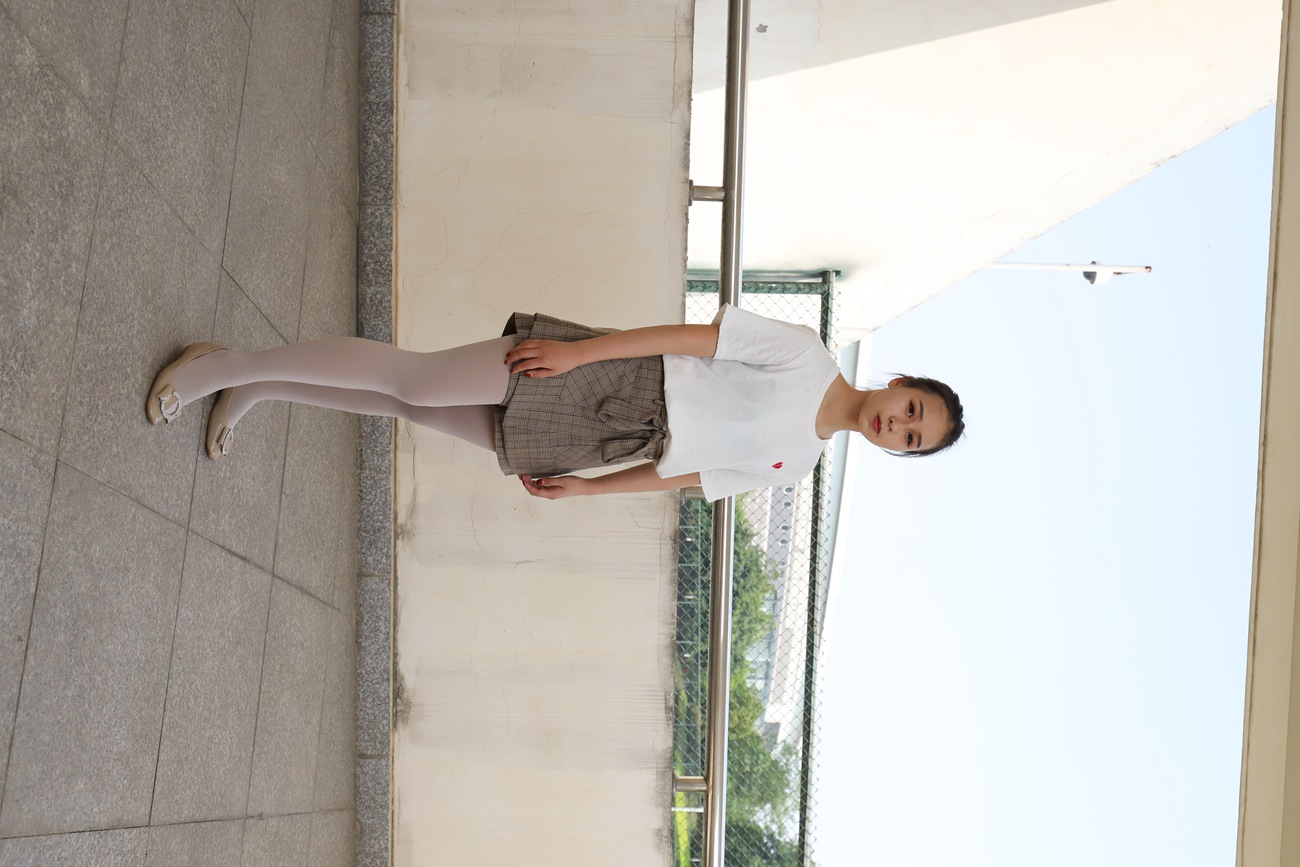 图片[27]-大西瓜爱牙膏-2019 6月活动 模特1（一） 白袜 [62P] – 速更版-美库