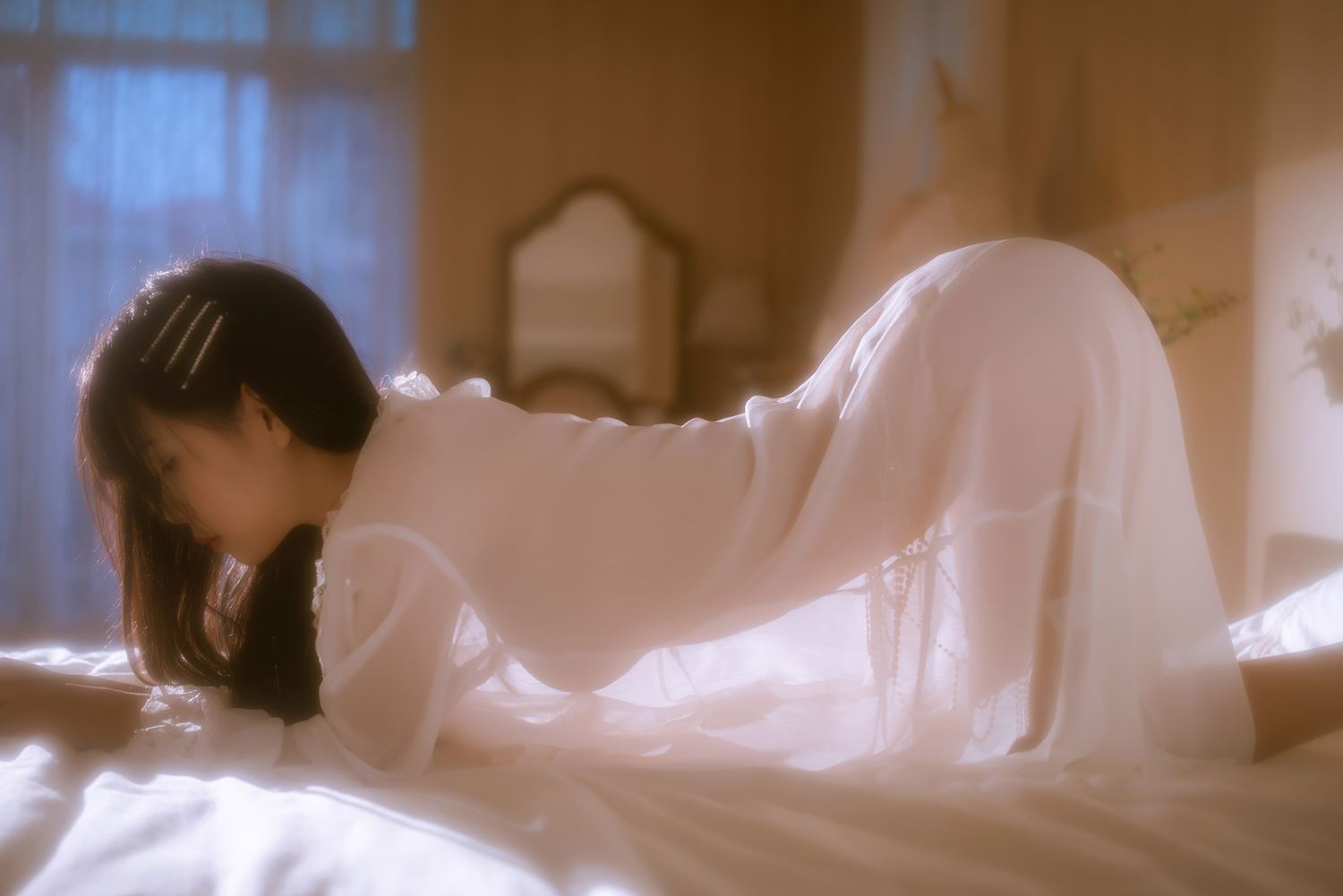 图片[16]-微博网紅妹纸@萌芽儿o0 萌芽儿o0 金色套装 [44P] – 速更版-美库