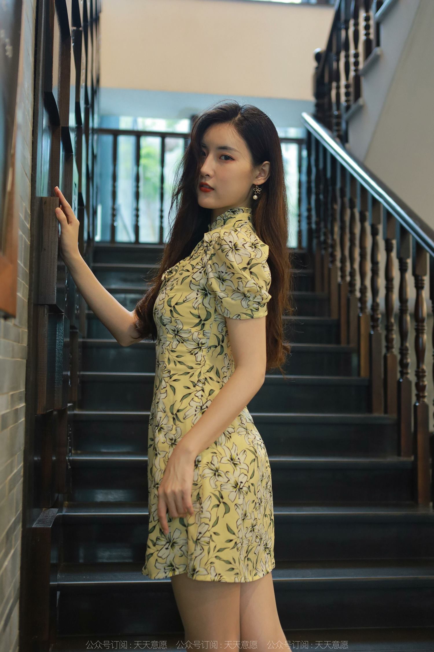 图片[40]-[IESS异思趣向] 耽丝 220503花裙子小宝 [74P] – 速更版-美库