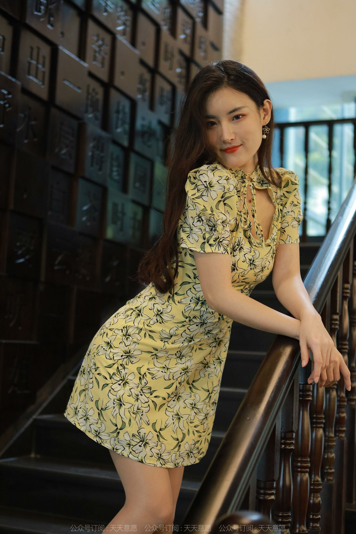 图片[46]-[IESS异思趣向] 耽丝 220503花裙子小宝 [74P] – 速更版-美库