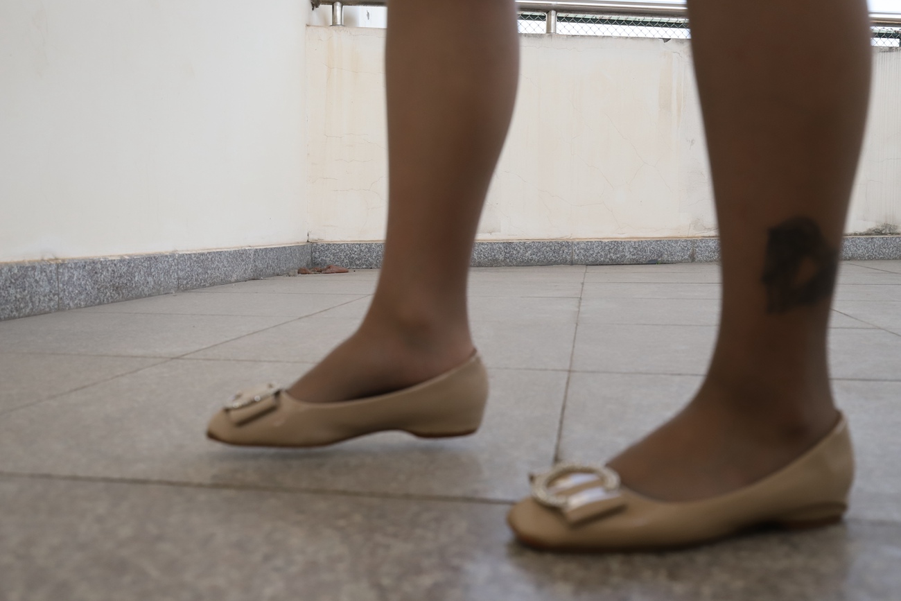 图片[11]-大西瓜爱牙膏-2019 6月活动 模特1（一） 薄灰丝(4)[48P] – 速更版-美库