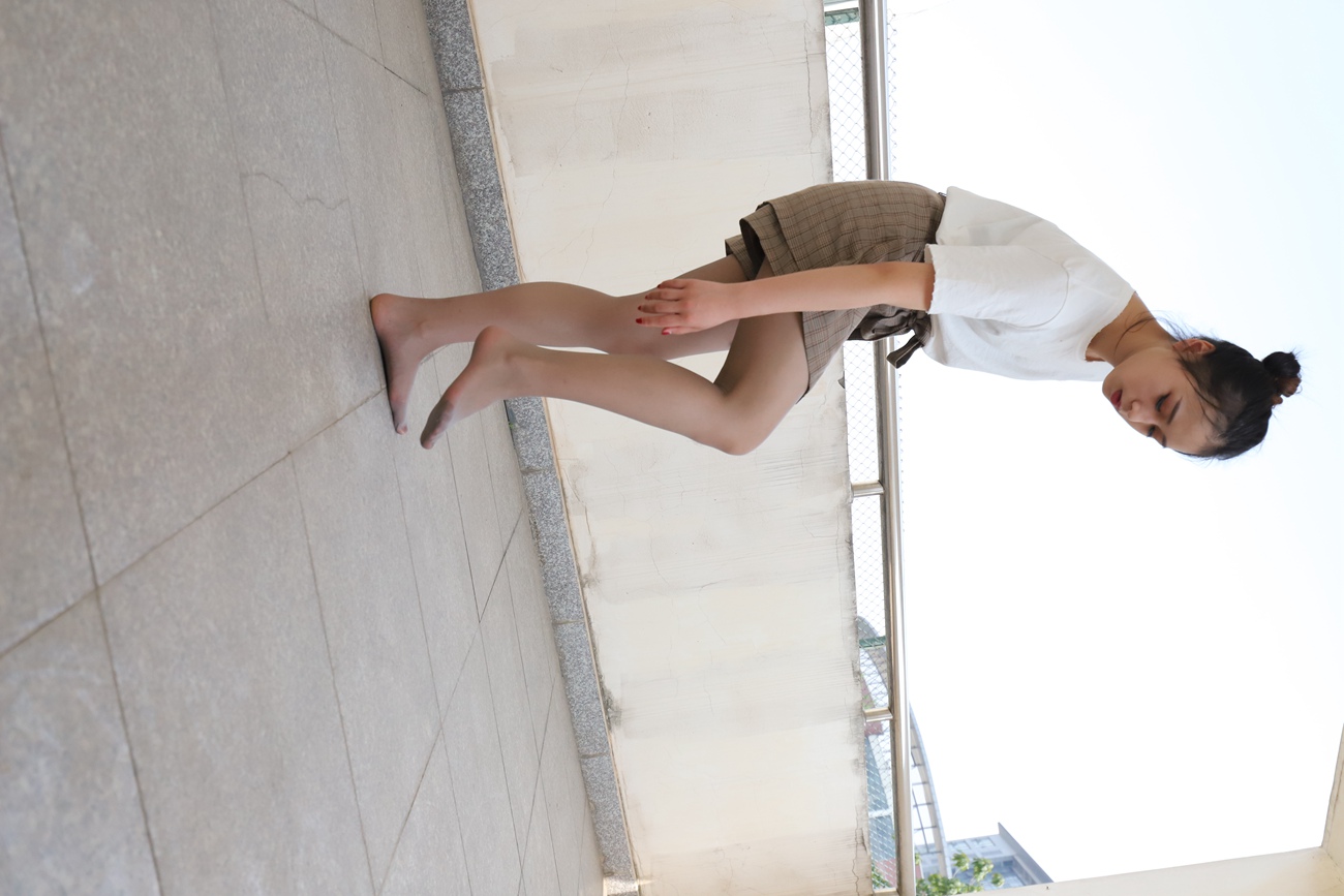 图片[18]-大西瓜爱牙膏-2019 6月活动 模特1（一） 薄灰丝(5)[71P] – 速更版-美库