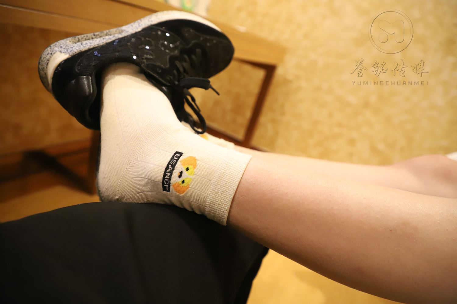 图片[32]-[誉铭传媒]袜足摄影 2019年 NO.003 破棉袜裸足[151P] – 速更版-美库