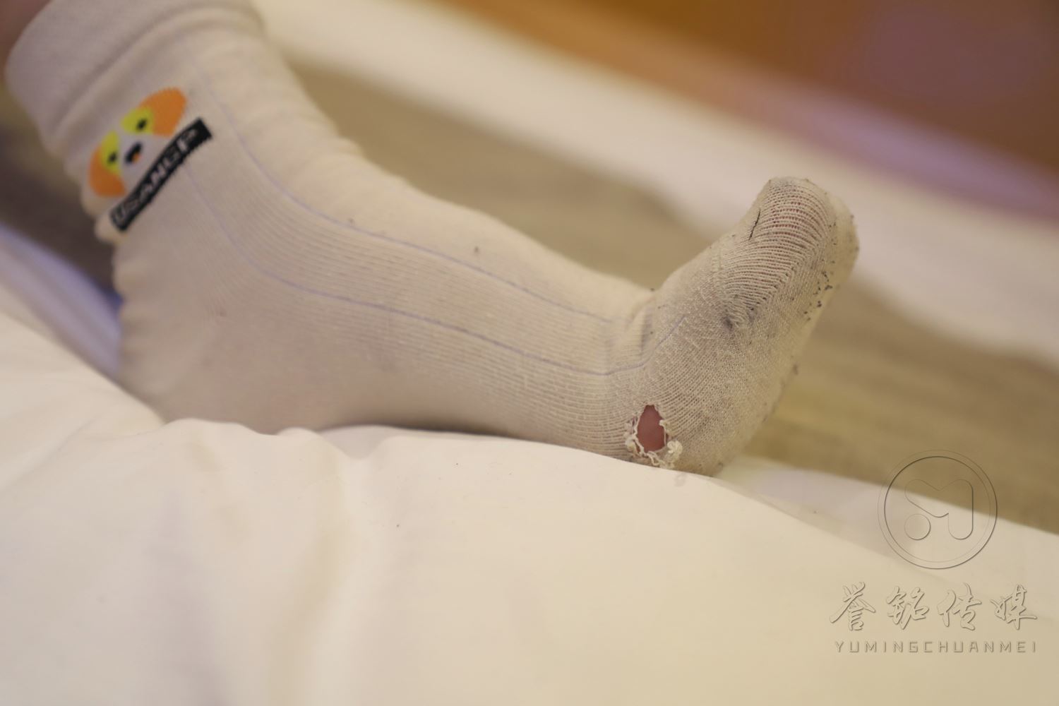 图片[51]-[誉铭传媒]袜足摄影 2019年 NO.003 破棉袜裸足[151P] – 速更版-美库