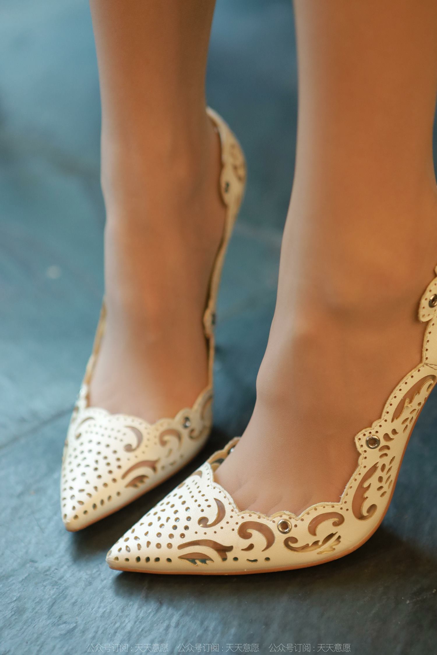 图片[82]-[IESS异思趣向] 耽丝 220506美子换鞋 [89P] – 速更版-美库