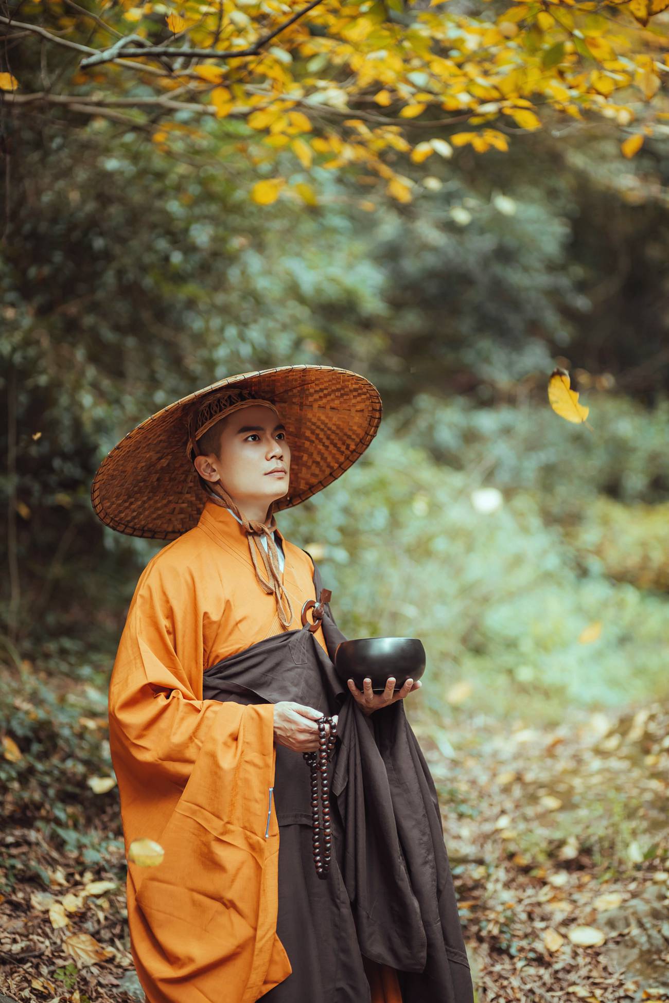 图片[11]-[YITUYU艺图语] 2021.09.29 天台行禅 五色石南叶 [32P] – 速更版-美库