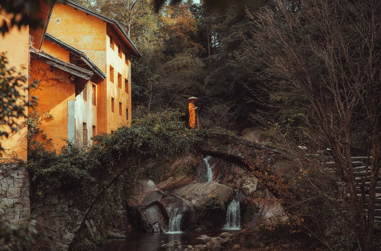 图片[24]-[YITUYU艺图语] 2021.09.29 天台行禅 五色石南叶 [32P] – 速更版-美库