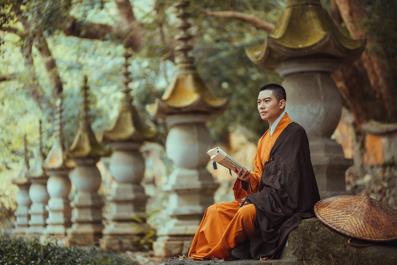 图片[29]-[YITUYU艺图语] 2021.09.29 天台行禅 五色石南叶 [32P] – 速更版-美库