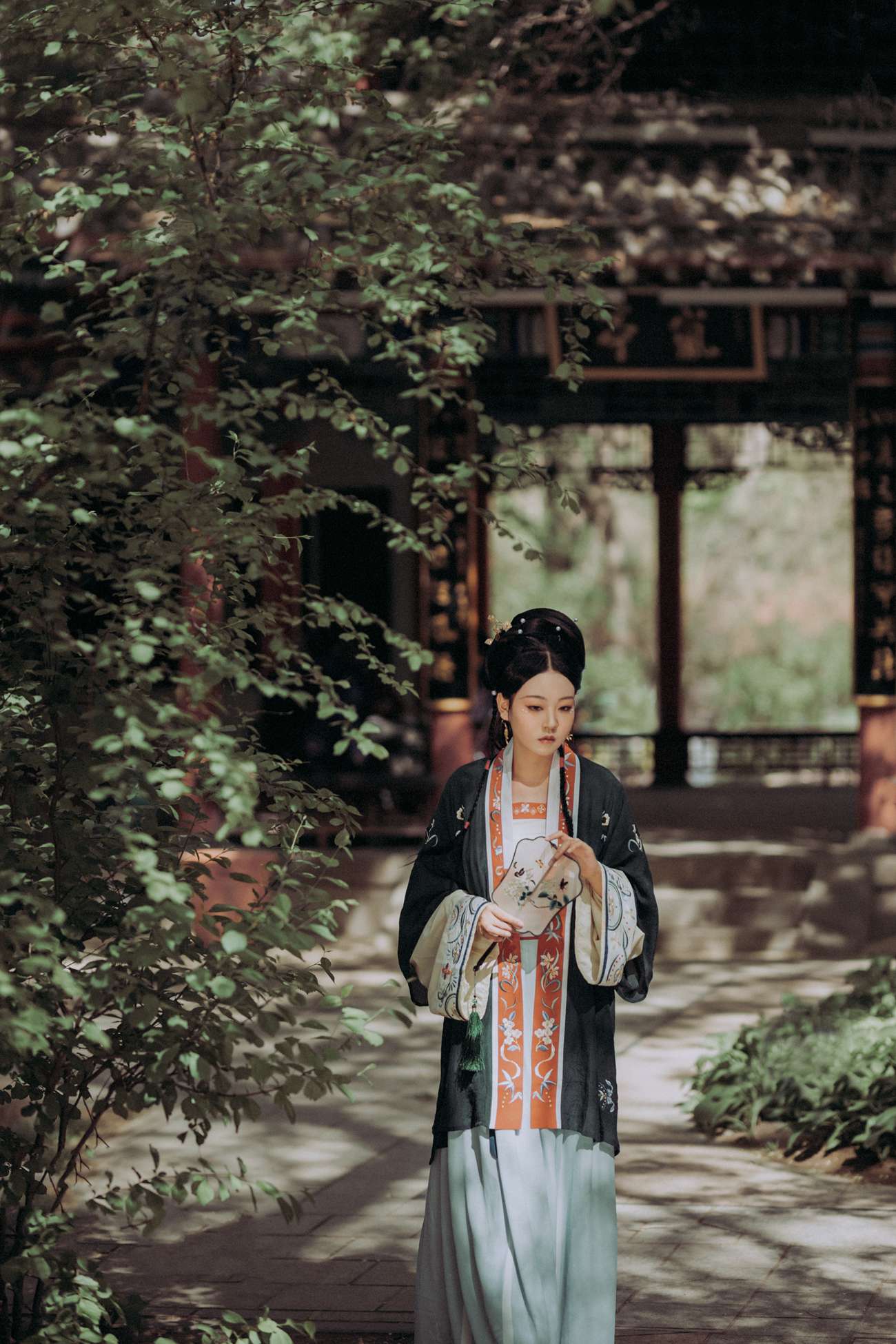 图片[12]-[YITUYU艺图语] 2021.10.06 伤春逝 茜茜 [25P] – 速更版-美库