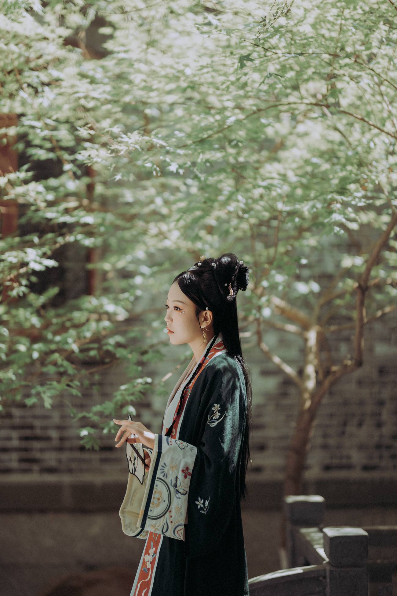 图片[18]-[YITUYU艺图语] 2021.10.06 伤春逝 茜茜 [25P] – 速更版-美库