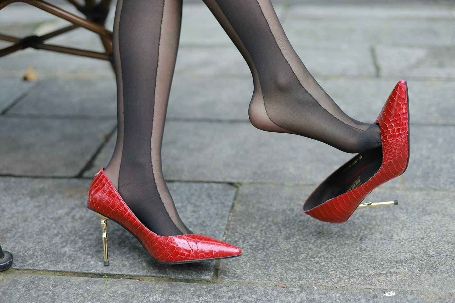 图片[34]-[IESS异思趣向] 2022.04.25 丝享家1070：小婕《红鞋职业装》[88P] – 速更版-美库