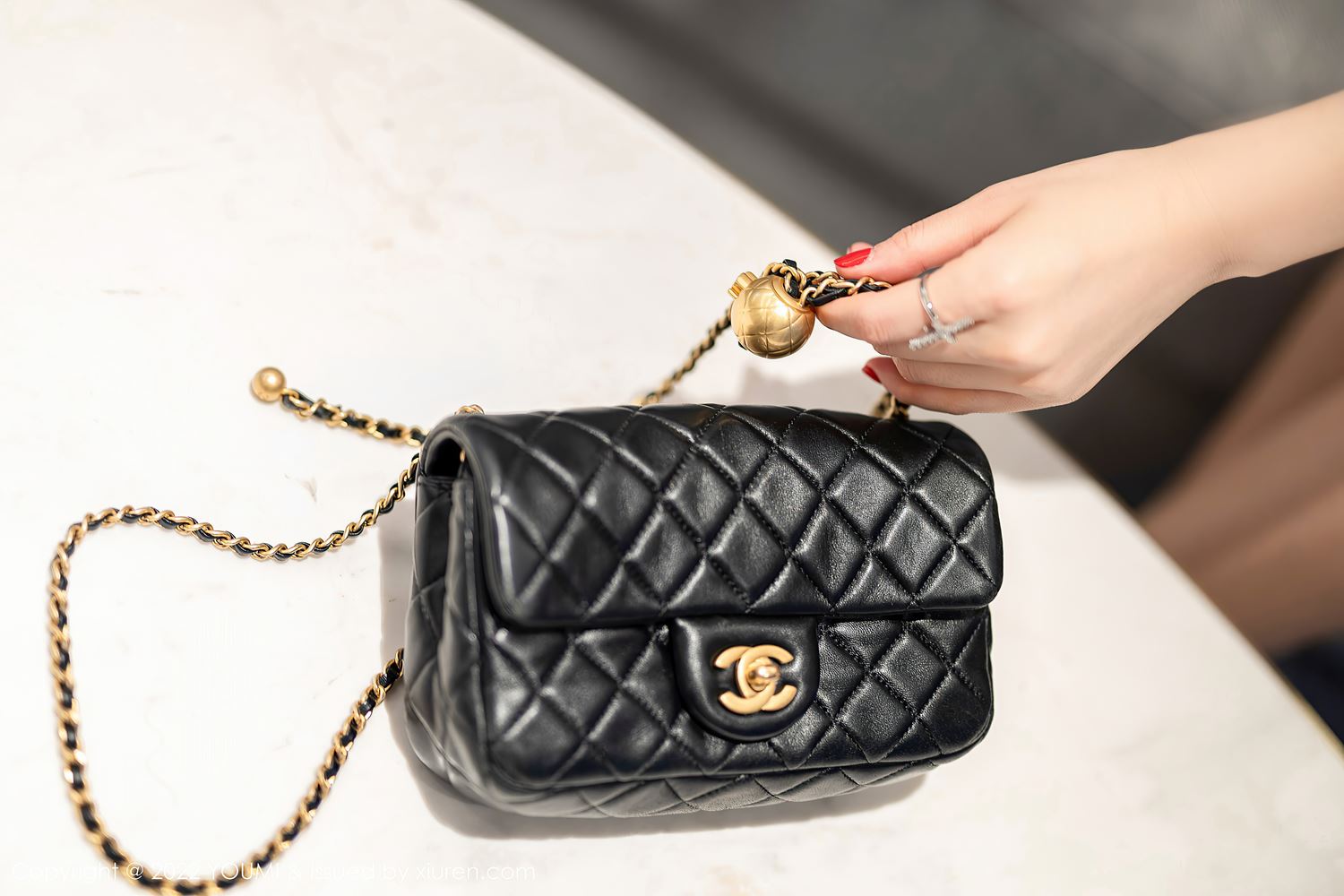 图片[32]-[YOUMI尤蜜荟] 2022.08.19 VOL.832 奶瓶土肥圆矮挫丑黑穷 丝袜美臀[57P] – 速更版-美库