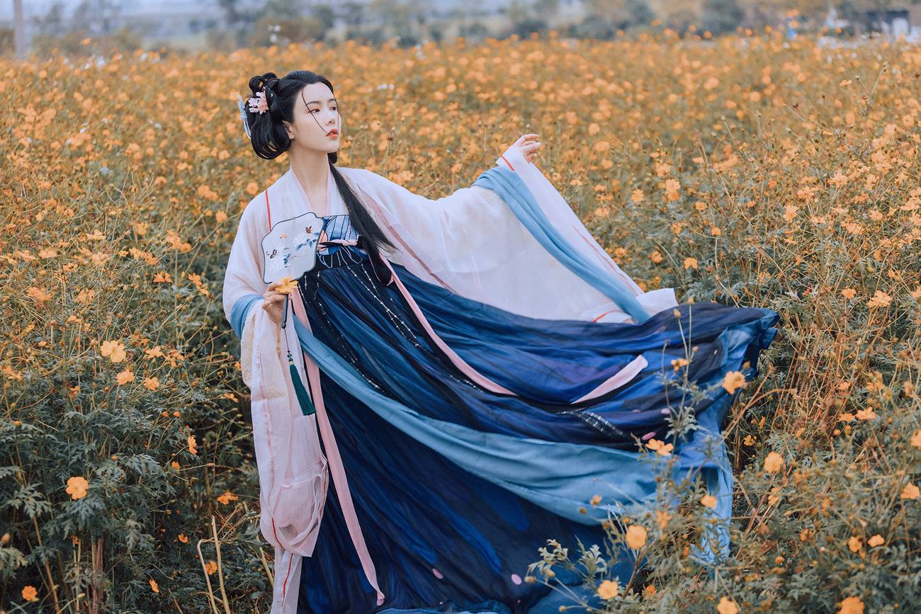 图片[19]-[YITUYU艺图语] 2021.10.08 秋日芳菲 三重子 [23P] – 速更版-美库