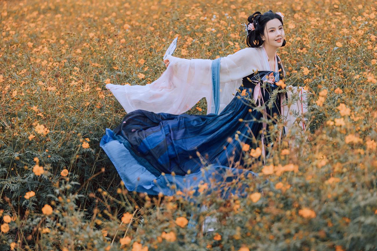 图片[24]-[YITUYU艺图语] 2021.10.08 秋日芳菲 三重子 [23P] – 速更版-美库