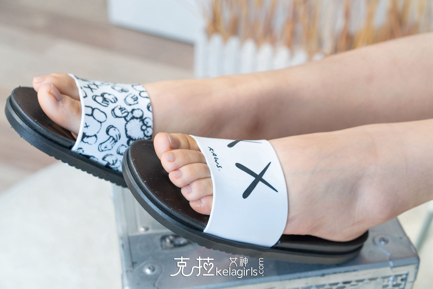 图片[19]-[Kelagirls克拉女神]2021.10.07《爱上凉拖》嘉萌[24P] – 速更版-美库