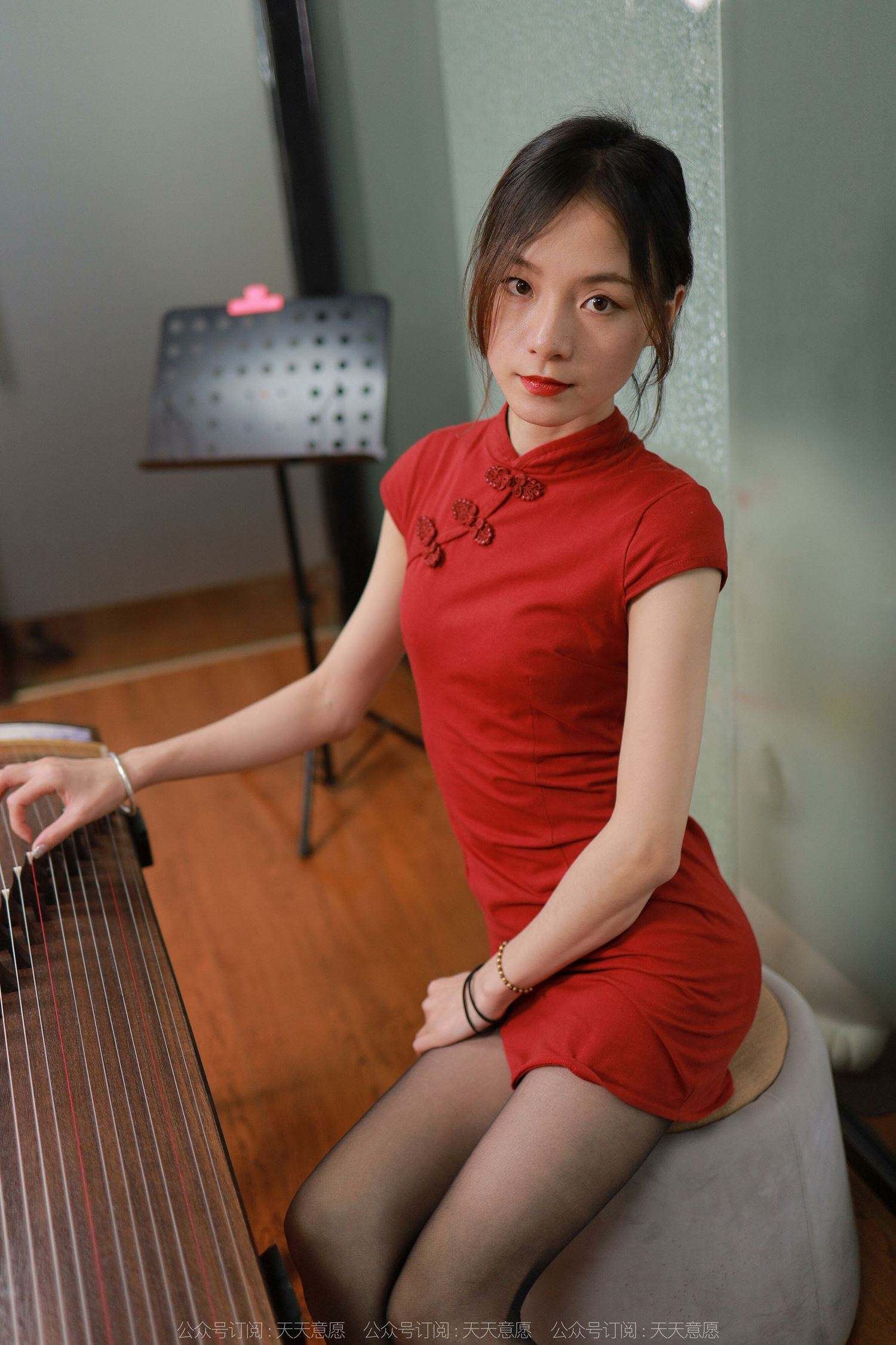 图片[63]-[IESS异思趣向] 2022.04.26 丝享家1071：小六《红裙古筝》[88P] – 速更版-美库