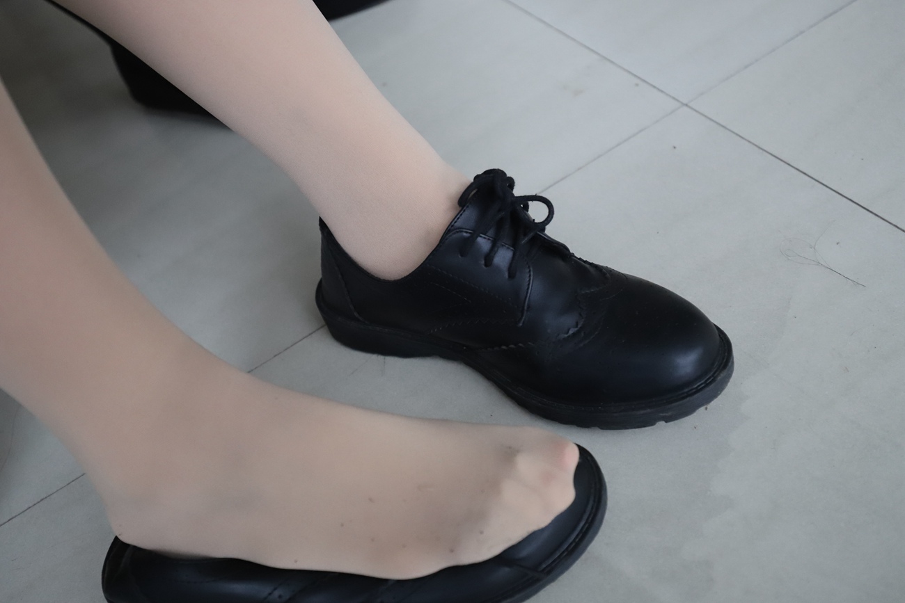 图片[17]-大西瓜爱牙膏-2019 6月活动 模特2（二） 肉丝裸足 [100] – 速更版-美库