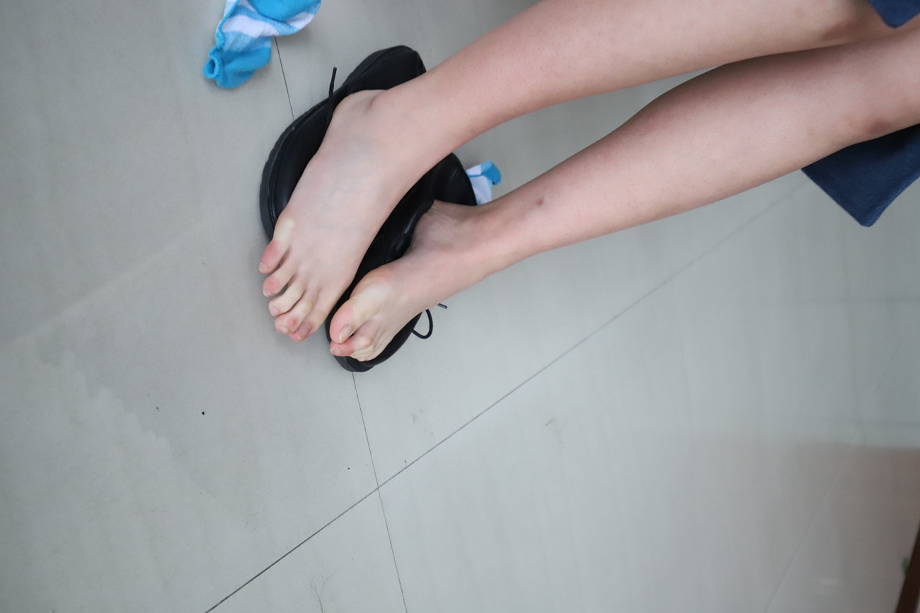 图片[63]-大西瓜爱牙膏-2019 6月活动 模特2（二） 肉丝裸足 [100] – 速更版-美库