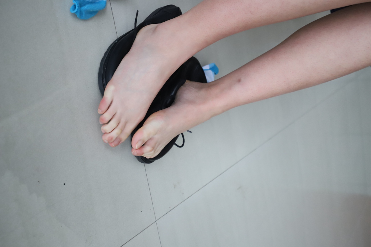 图片[64]-大西瓜爱牙膏-2019 6月活动 模特2（二） 肉丝裸足 [100] – 速更版-美库